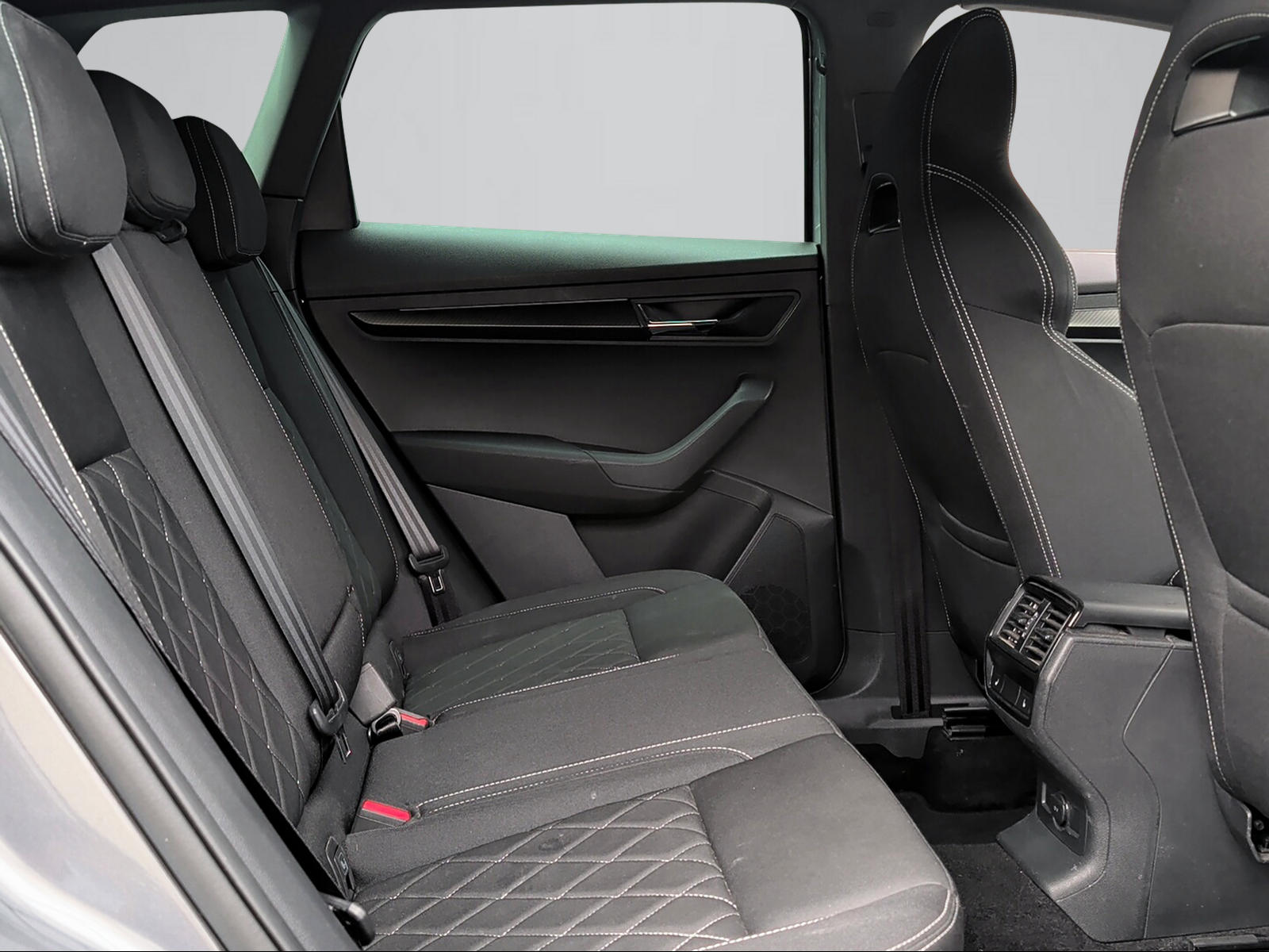 SKODA Karoq 2.0 TDI CR Sport Line 4x4 DSG-image-7