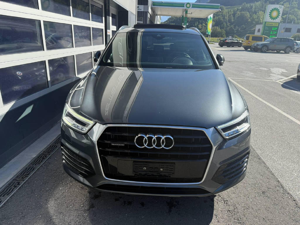 AUDI Q3 2.0 TFSI Sport quattro STr-showroom-element-2