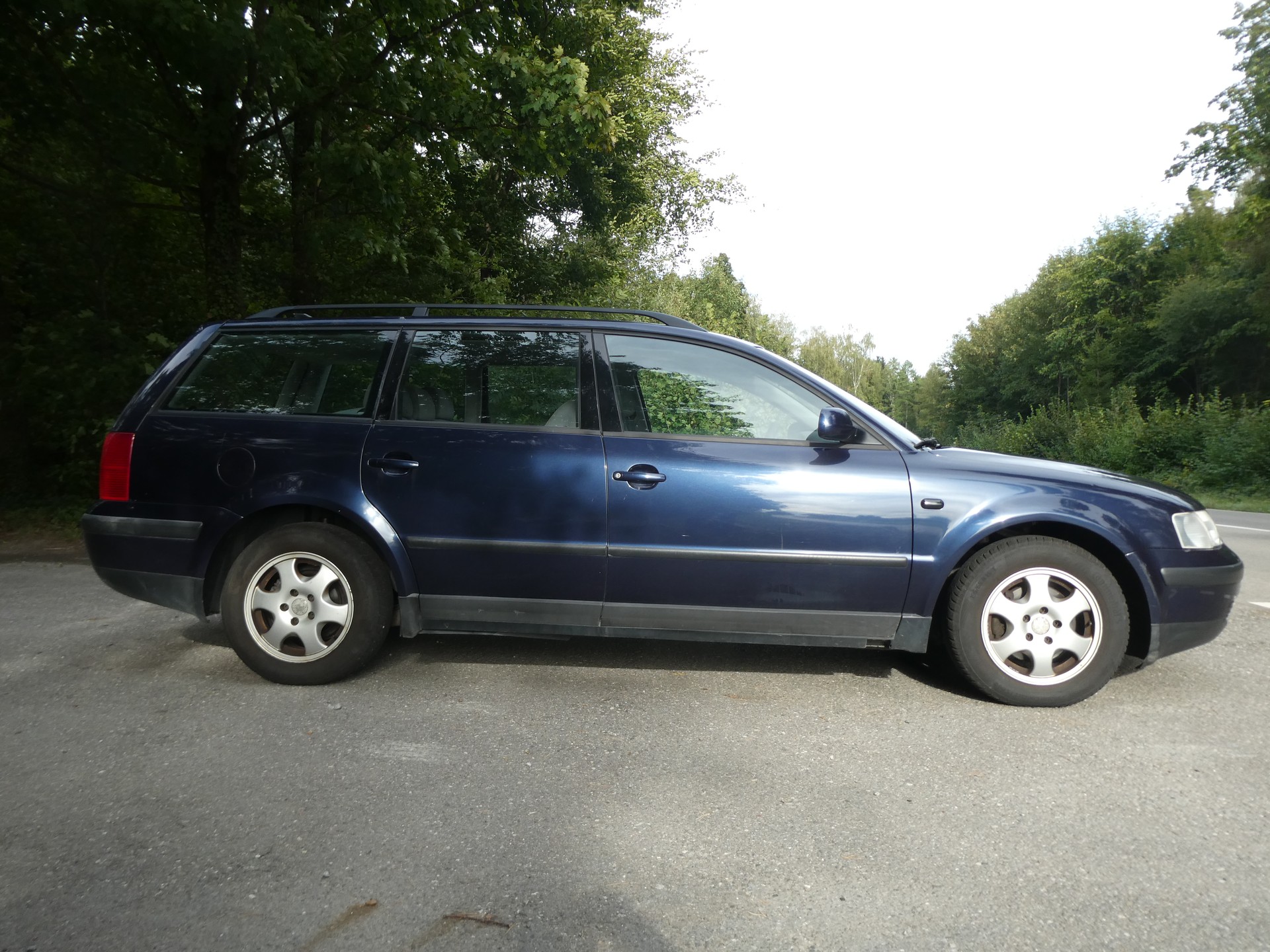 VW Passat Variant 1.8 T Comfortline-image-10