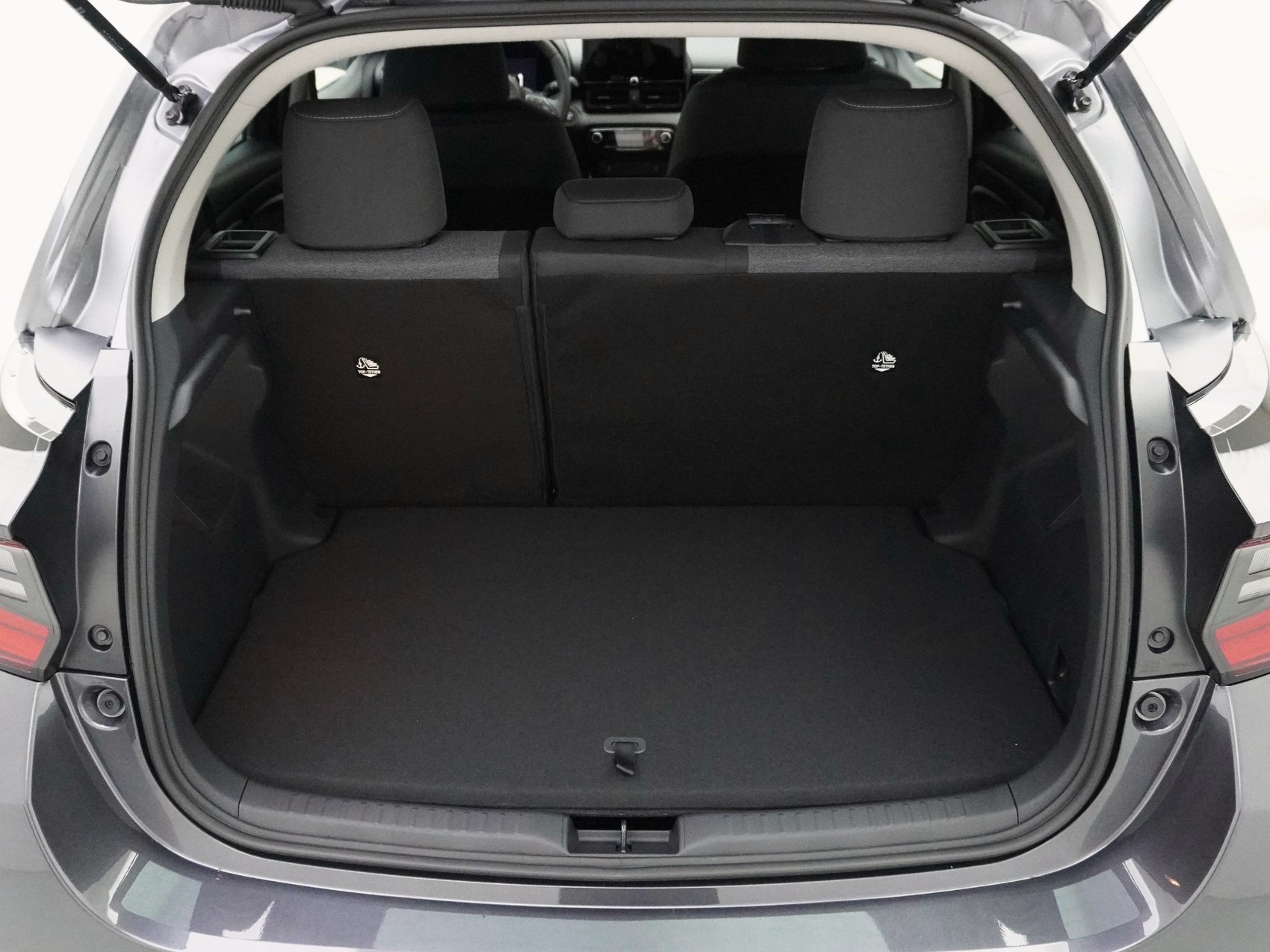 TOYOTA Yaris 1.5 VVT-i HSD Trend-image-16