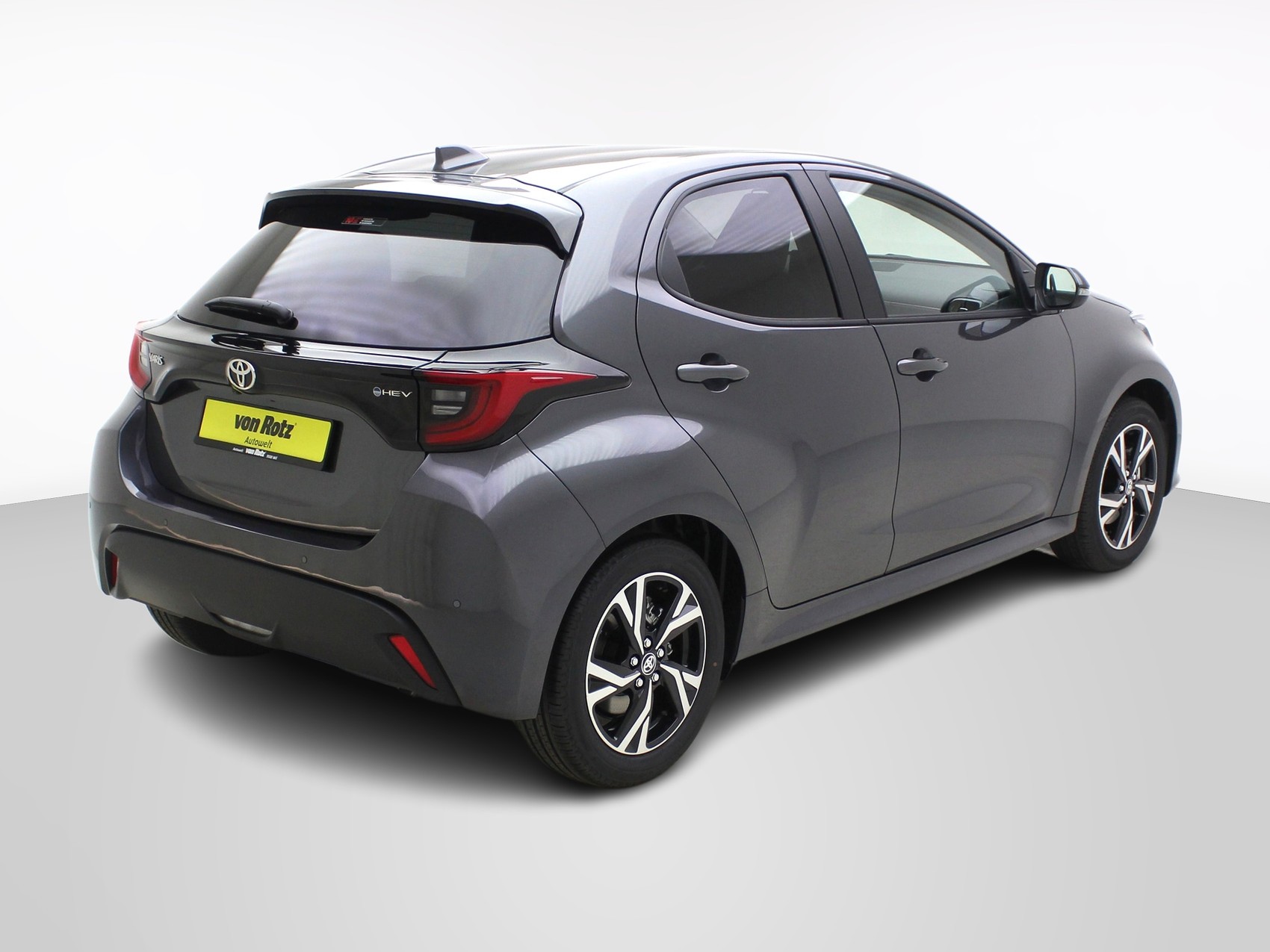 TOYOTA Yaris 1.5 VVT-i HSD Trend-image-3