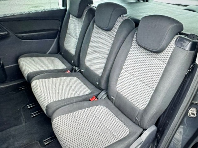 VW Sharan 2.0 TDI BlueMotion Technology Trendline DSG-image-9