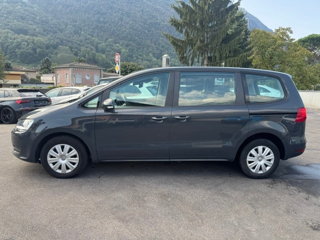 VW Sharan 2.0 TDI BlueMotion Technology Trendline DSG-image-3