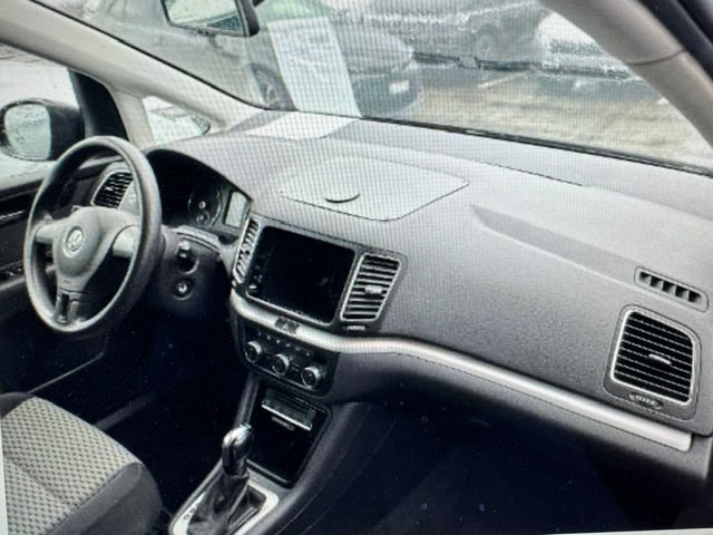 VW Sharan 2.0 TDI BlueMotion Technology Trendline DSG-image-6