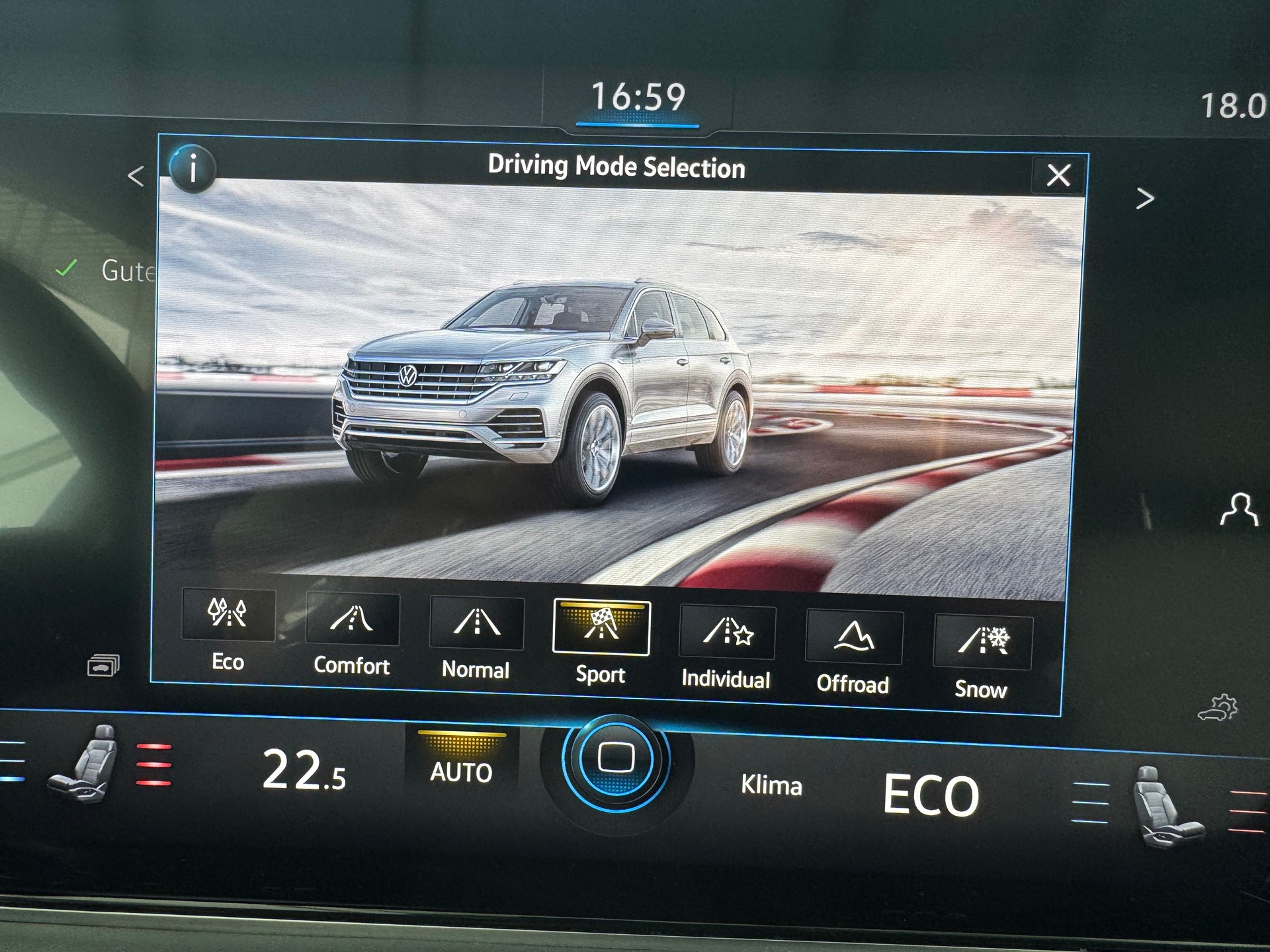 VW Touareg 4.0 V8 TDI R-Line Tiptronic*Standheizung*AHK*Sitze v. mit Belüftung und Massagefunktion*-image-14