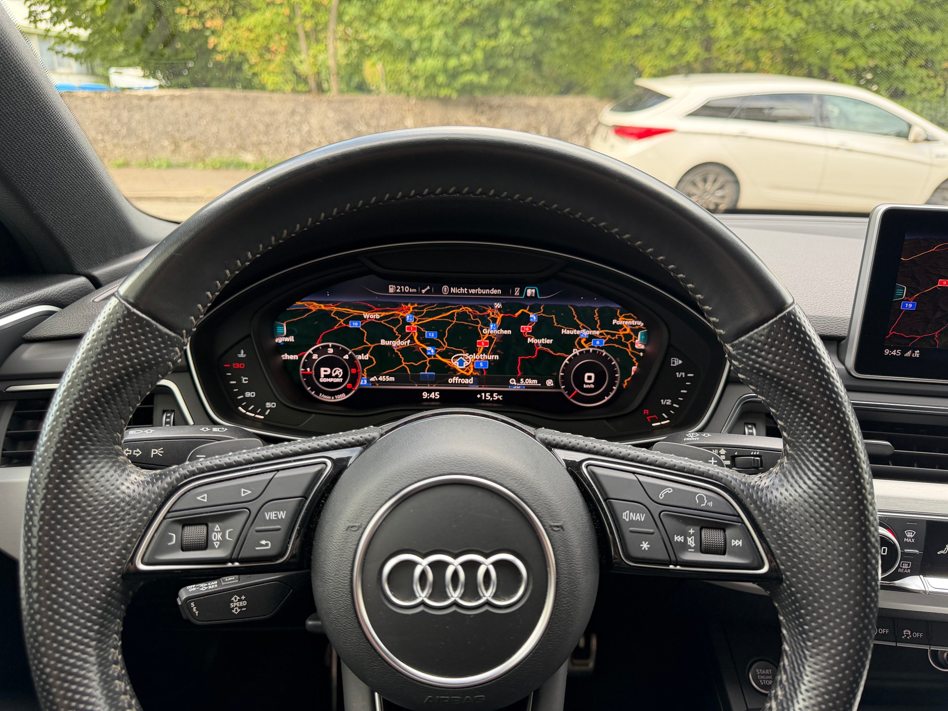AUDI A4 Limousine 2.0 TDI S-Line-image-12