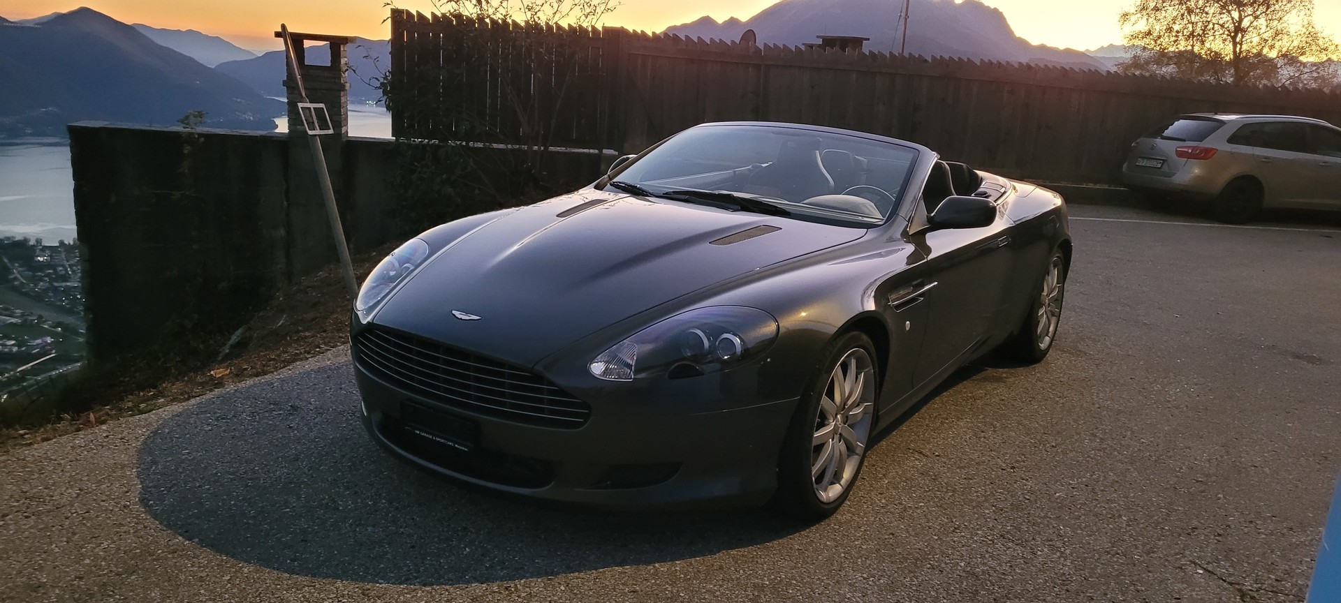 ASTON MARTIN DB9 Volante Touchtronic 2-image-0