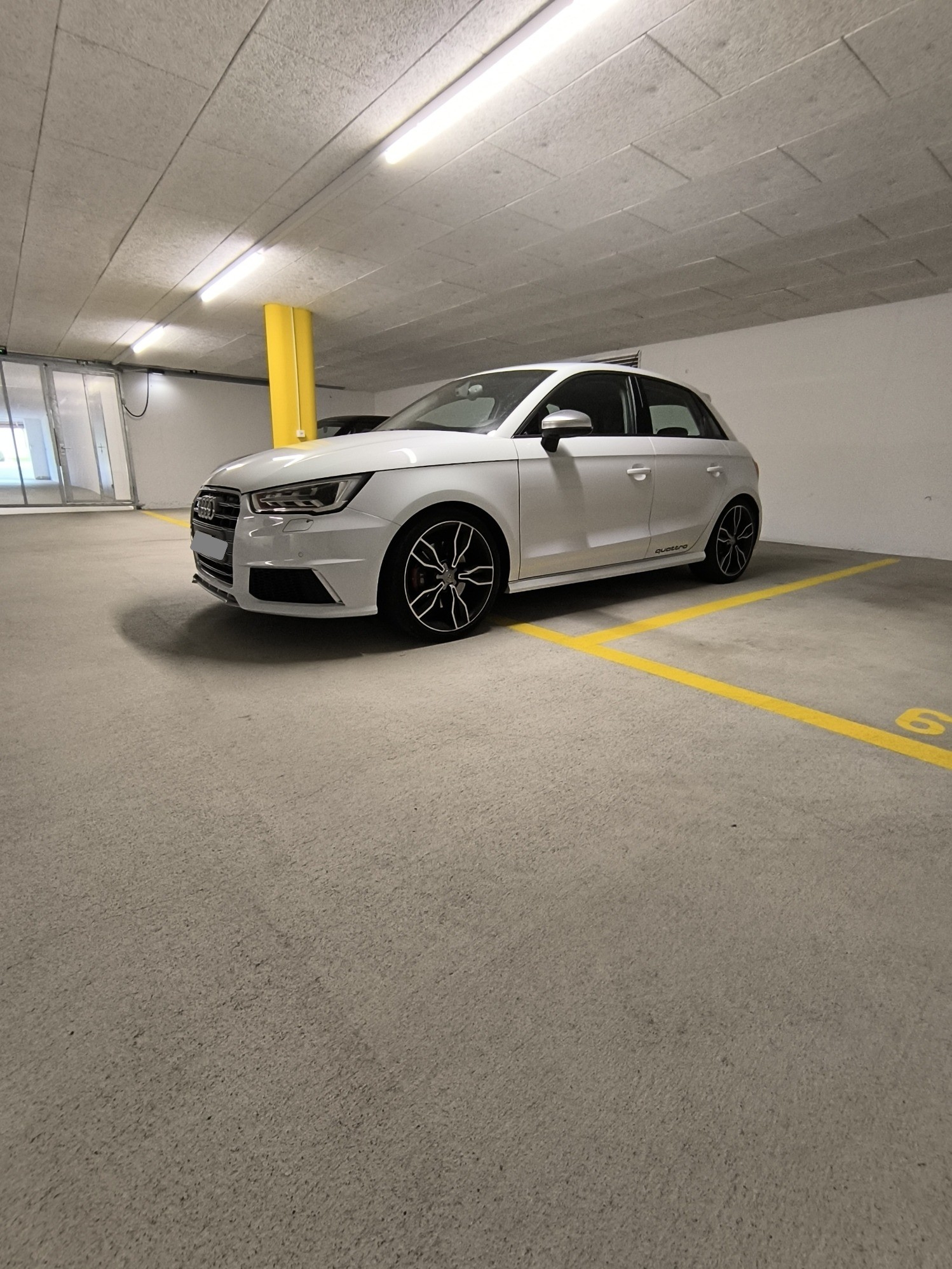 AUDI S1-image-2