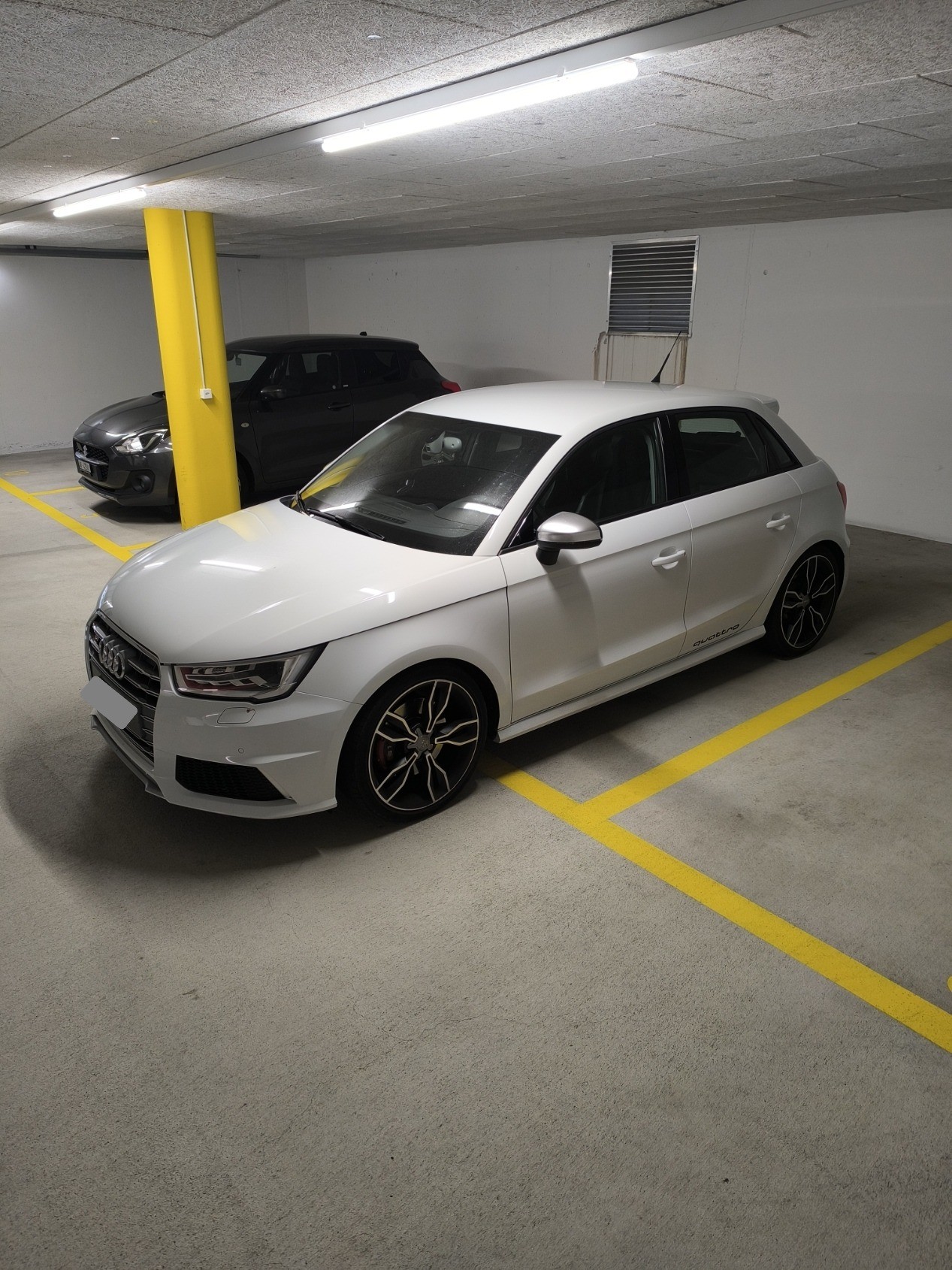 AUDI S1-image-1