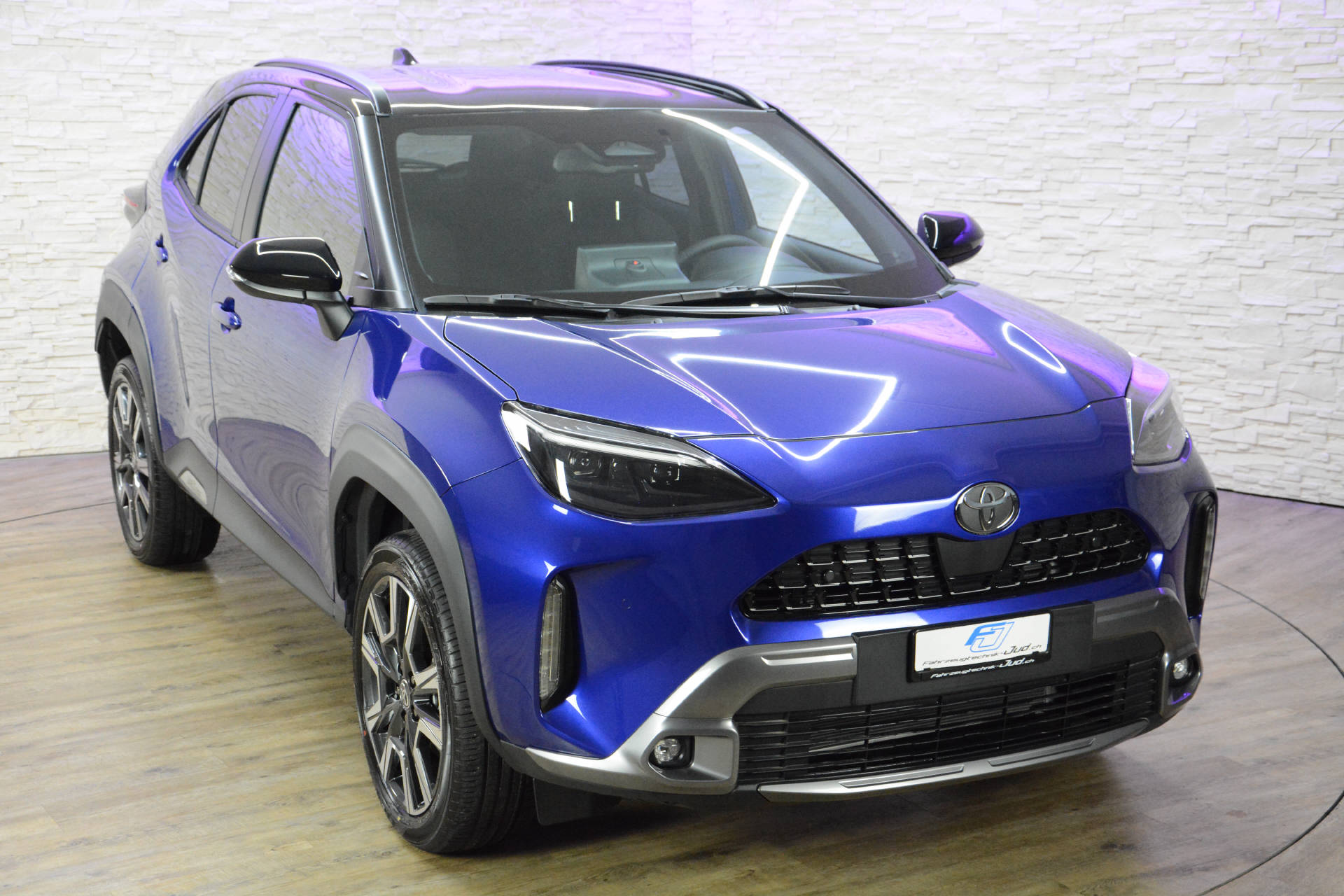 TOYOTA Yaris Cross 1.5 VVT-i HSD Premium AWD-i-image-7