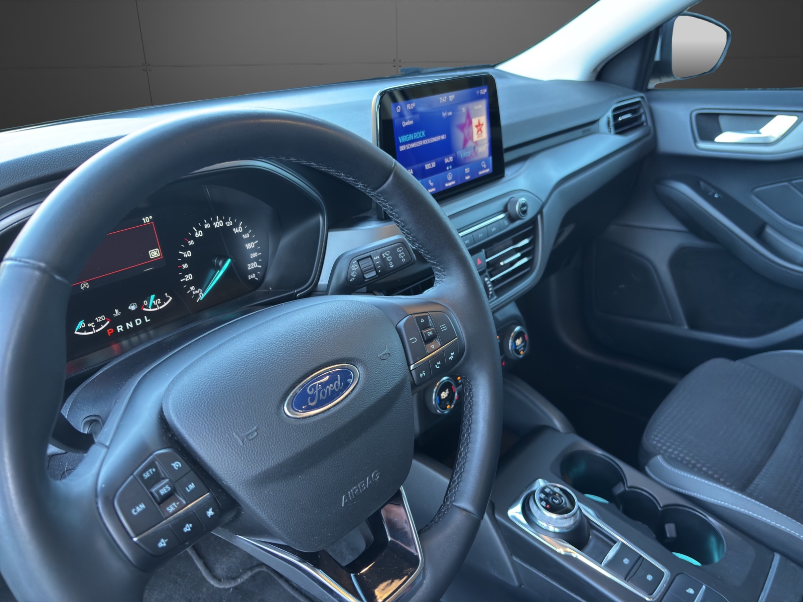 FORD Focus 1.5 TDCi Cool Connect Automatic-image-4