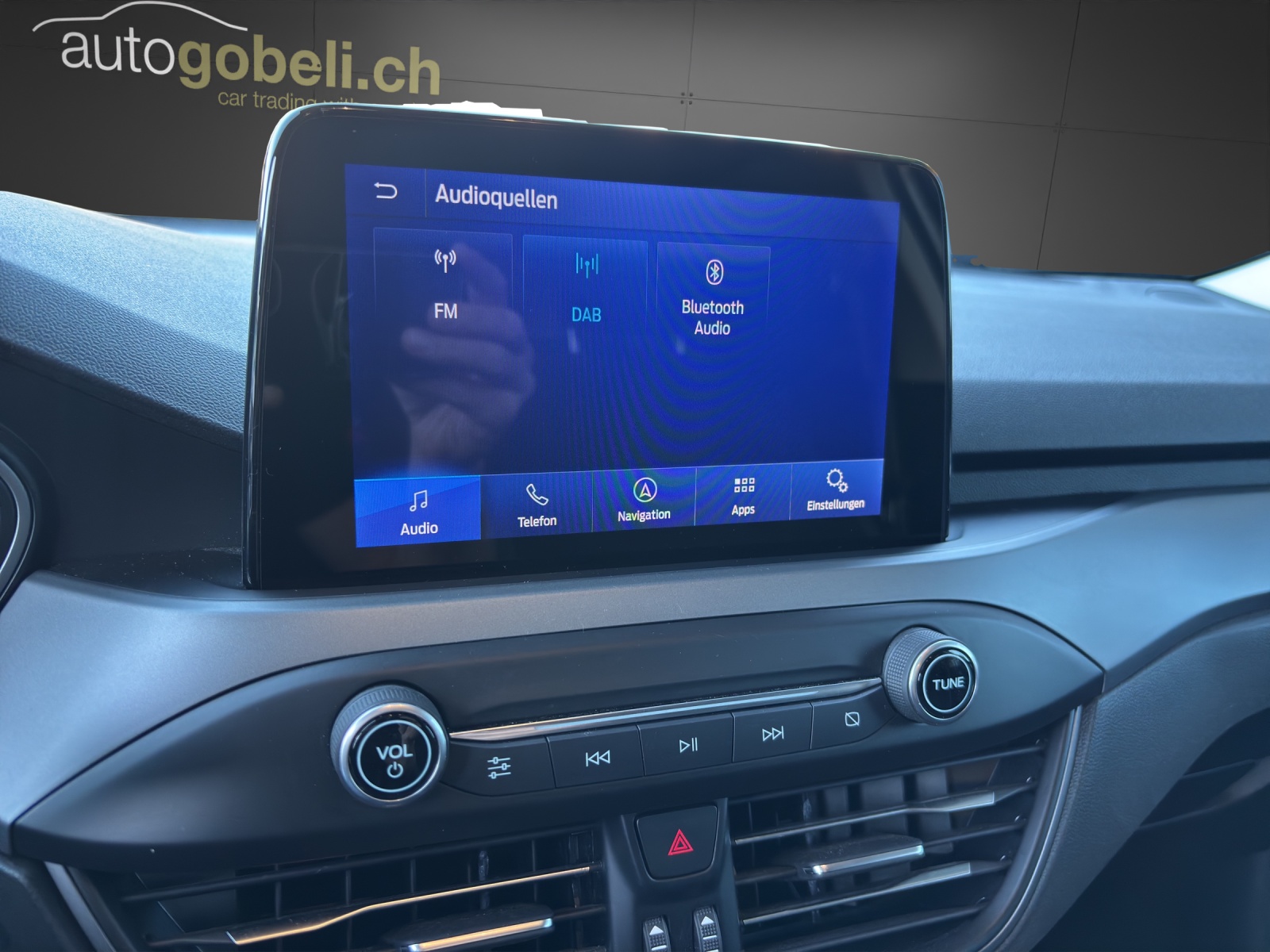 FORD Focus 1.5 TDCi Cool Connect Automatic-image-8