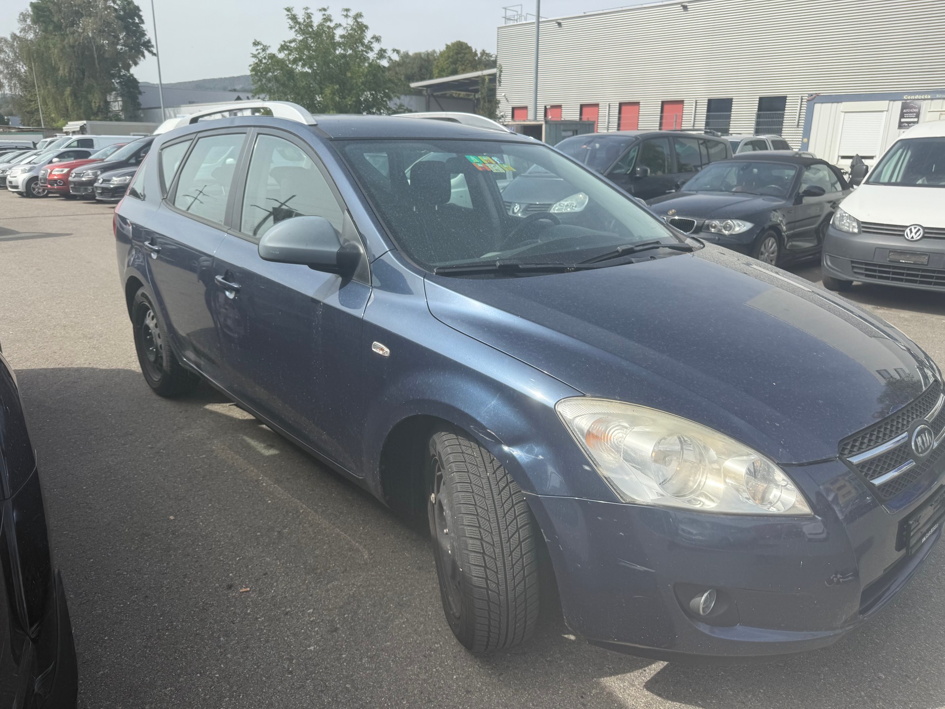 KIA Cee'd Sporty Wagon 2.0 16V Trend-image-4