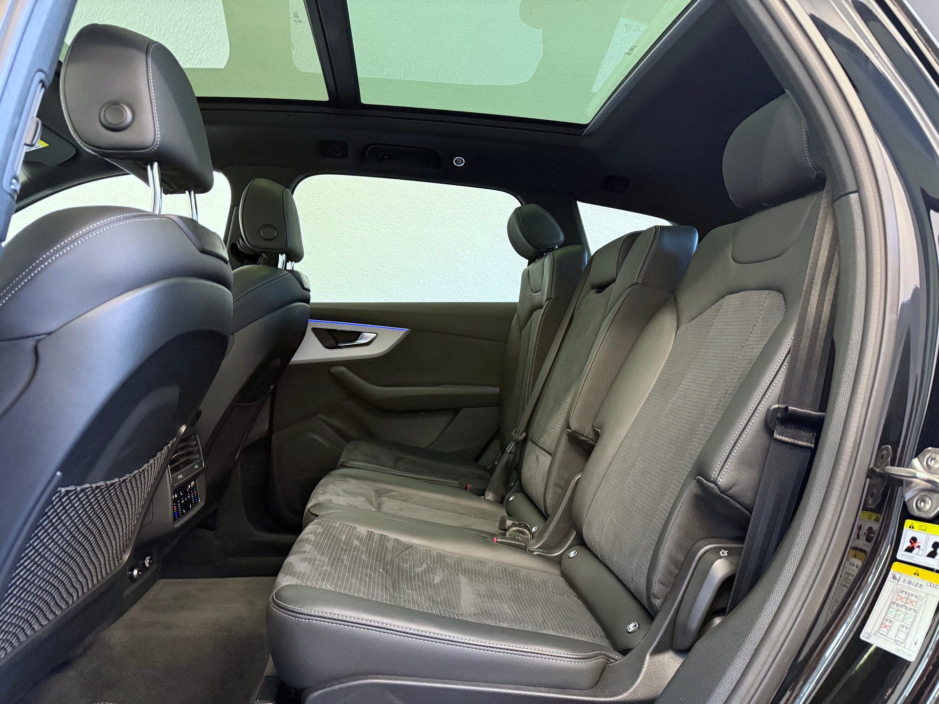AUDI SQ7 TFSI quattro tiptronic 7-Plätzer "ALL BLACK"-image-21