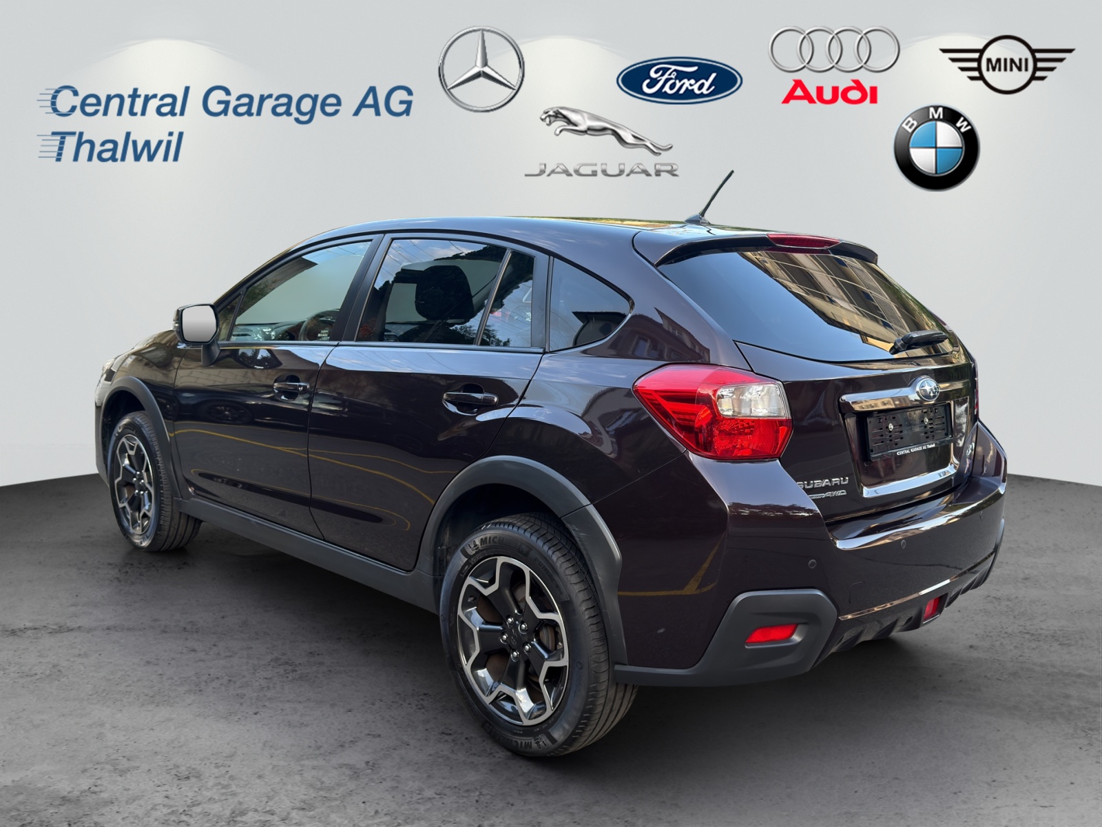 SUBARU XV 2.0 Swiss Three AWD CVT-image-3