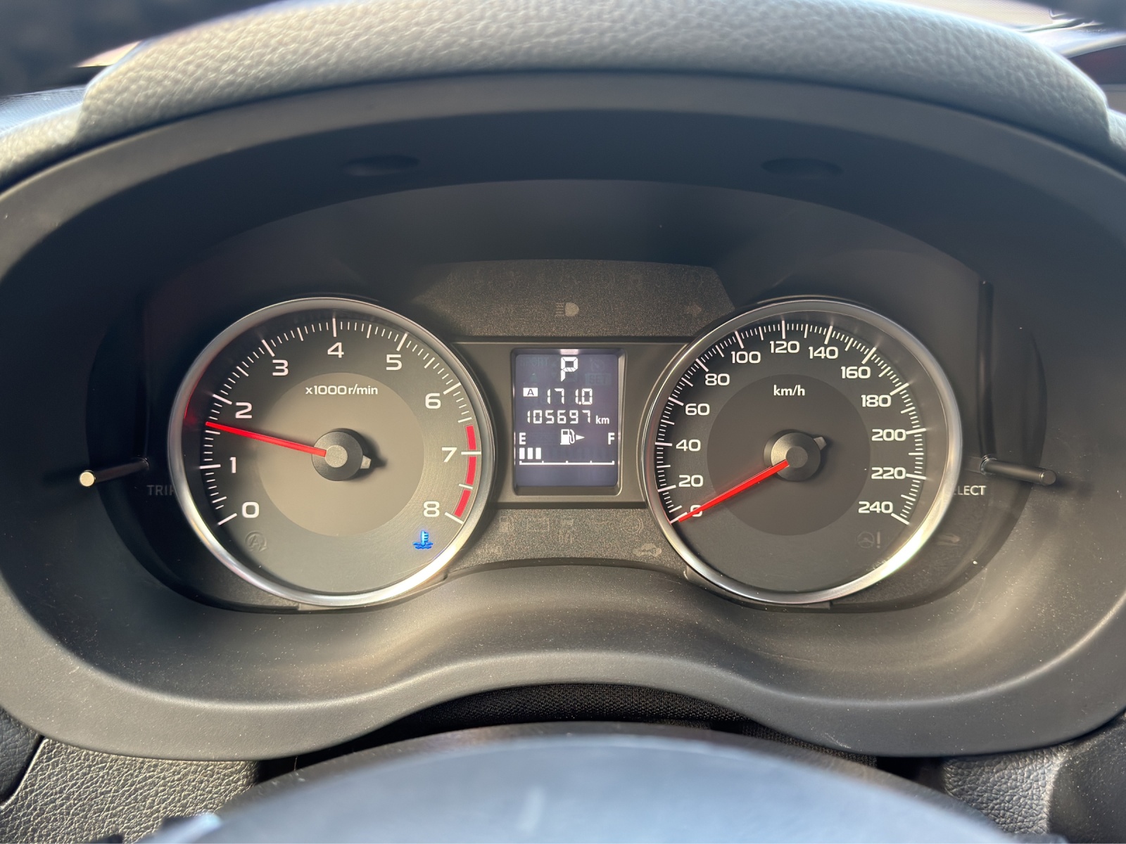SUBARU XV 2.0 Swiss Three AWD CVT-image-11
