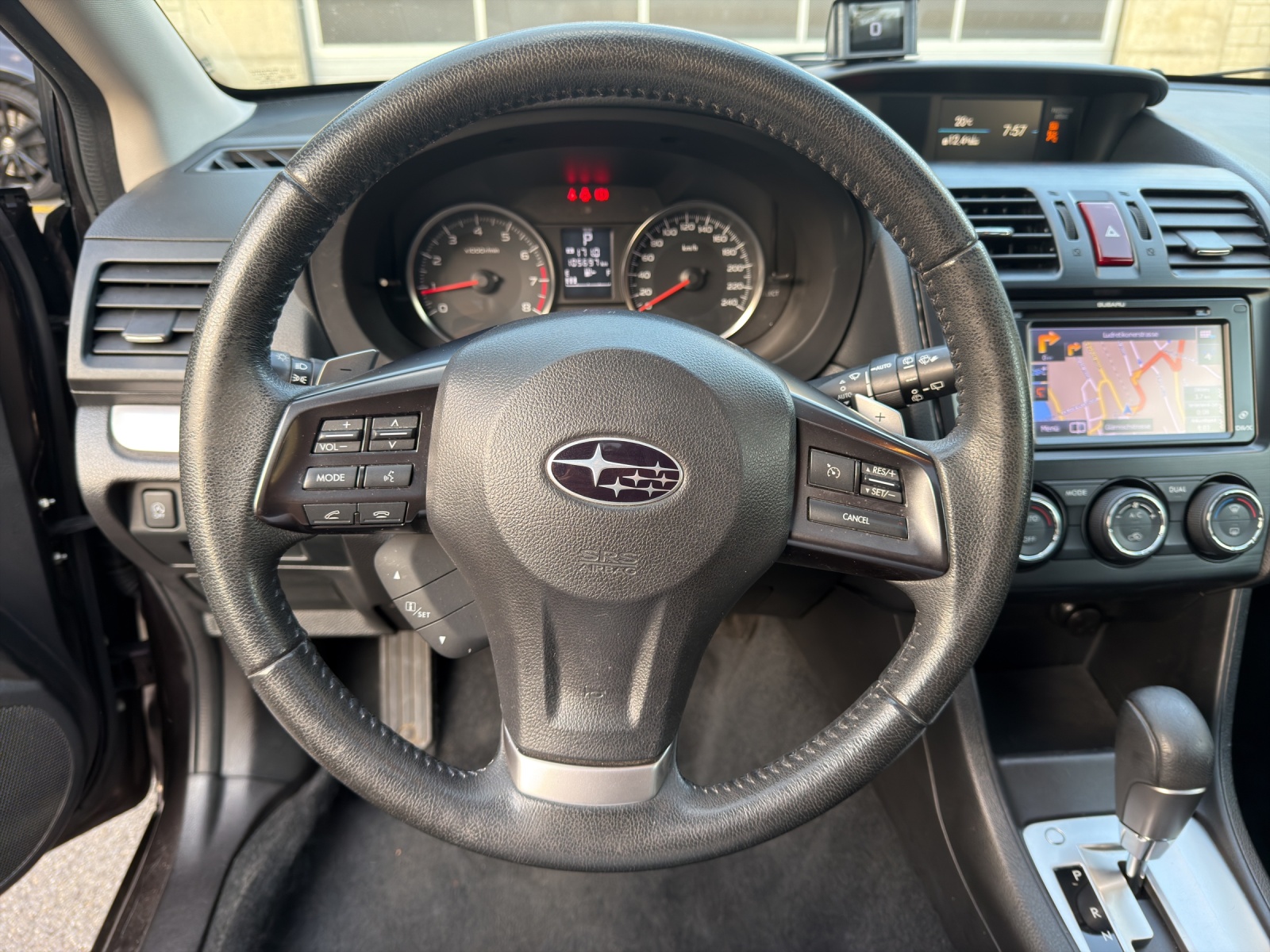 SUBARU XV 2.0 Swiss Three AWD CVT-image-14