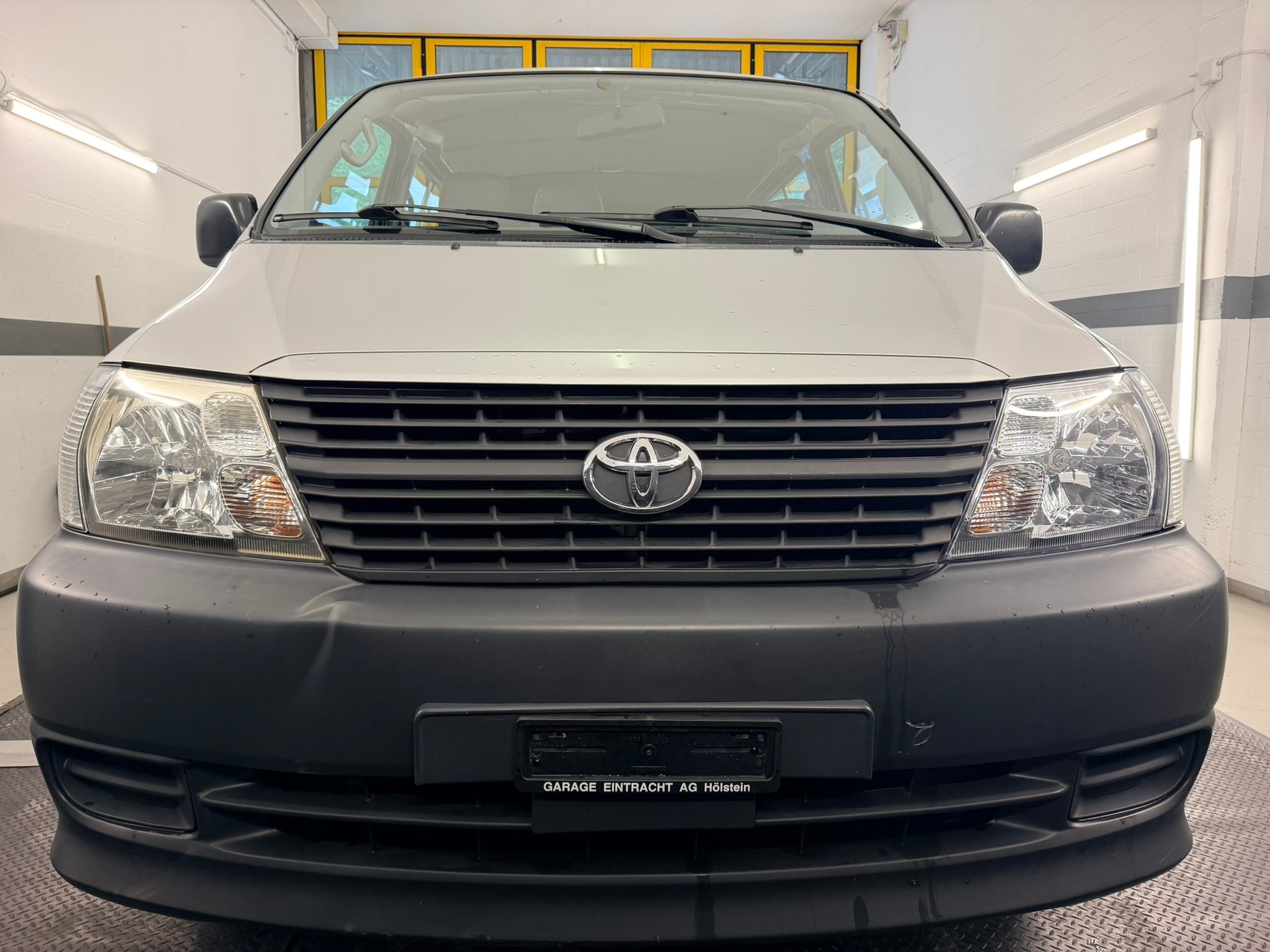 TOYOTA Hiace D-4D Kombi 4WD SWB-image-1