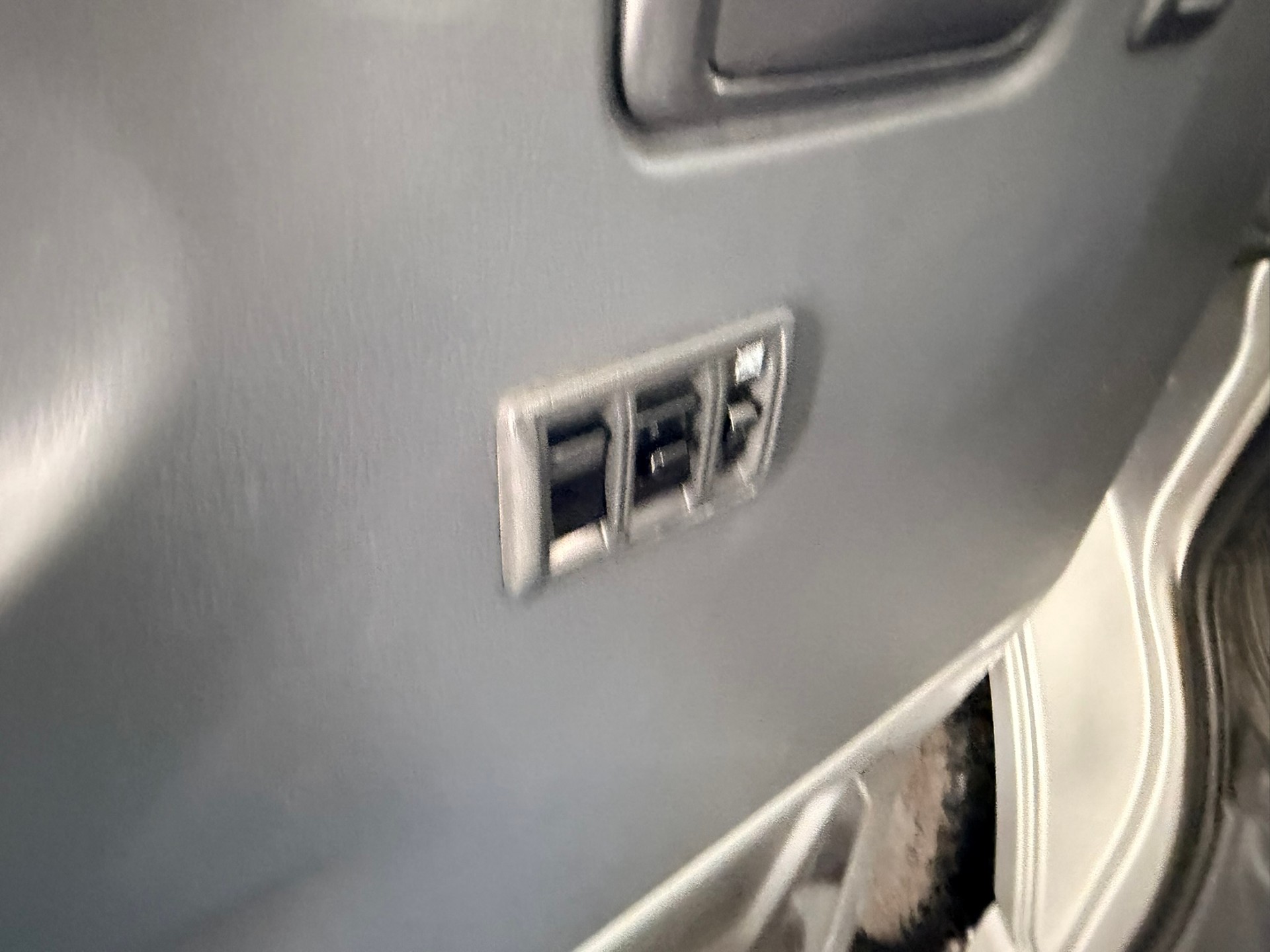 TOYOTA Hiace D-4D Kombi 4WD SWB-image-9