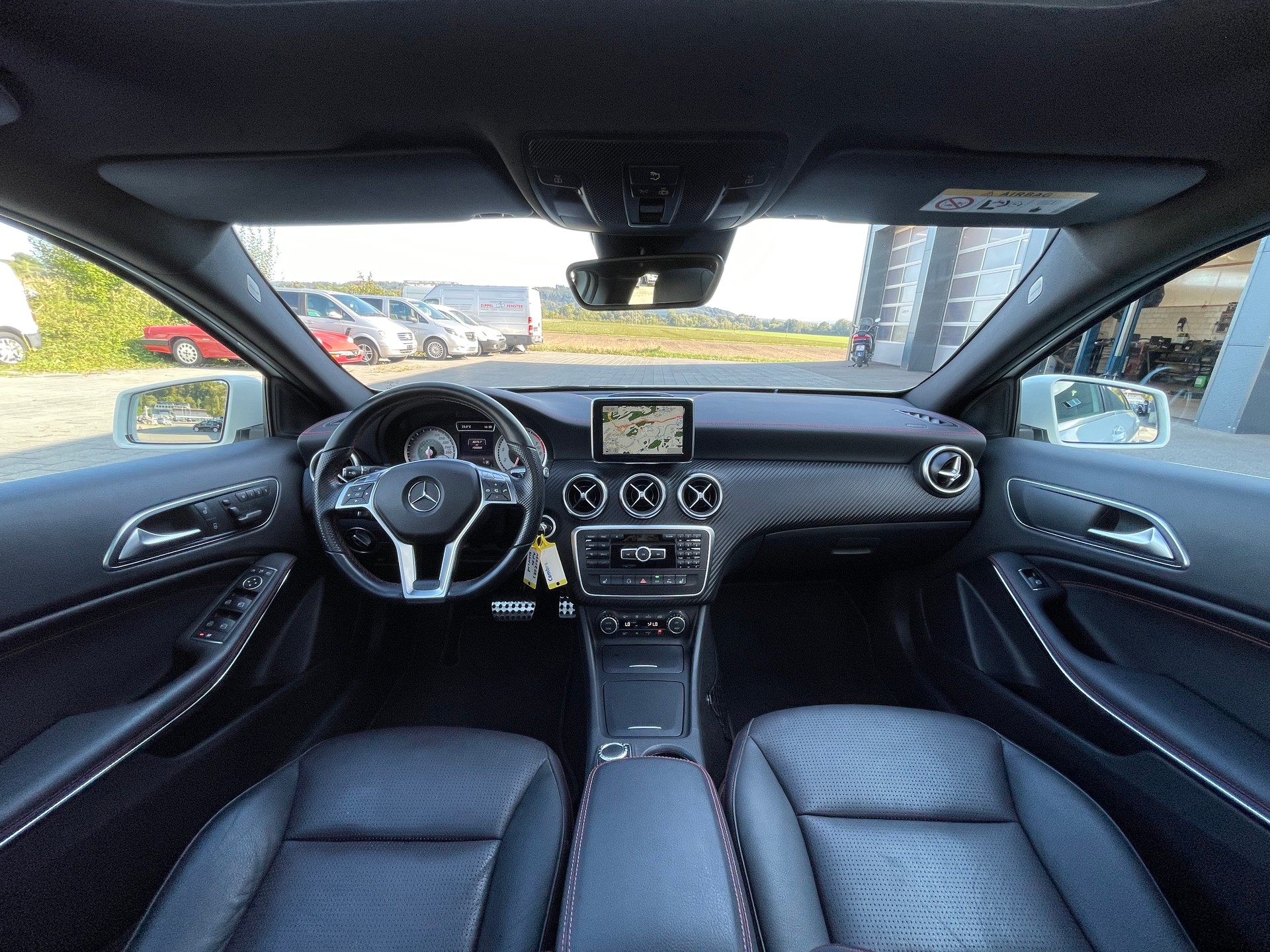 MERCEDES-BENZ A 250 AMG Line 4Matic 7G-DCT-image-7