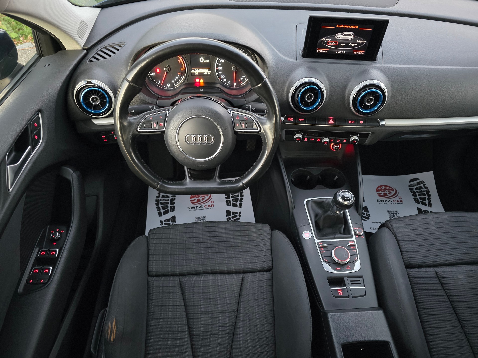 AUDI A3 Sportback 1.8 TFSI Ambition-image-6