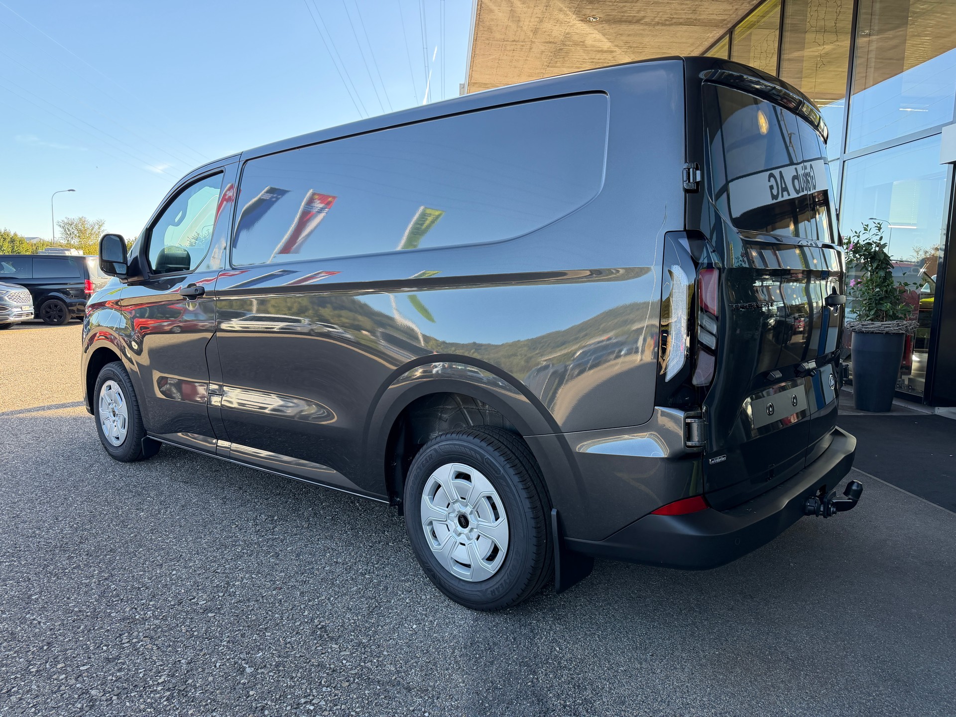 FORD Transit Custom Van PHEV 320 L1H1 Trend Automat-image-5