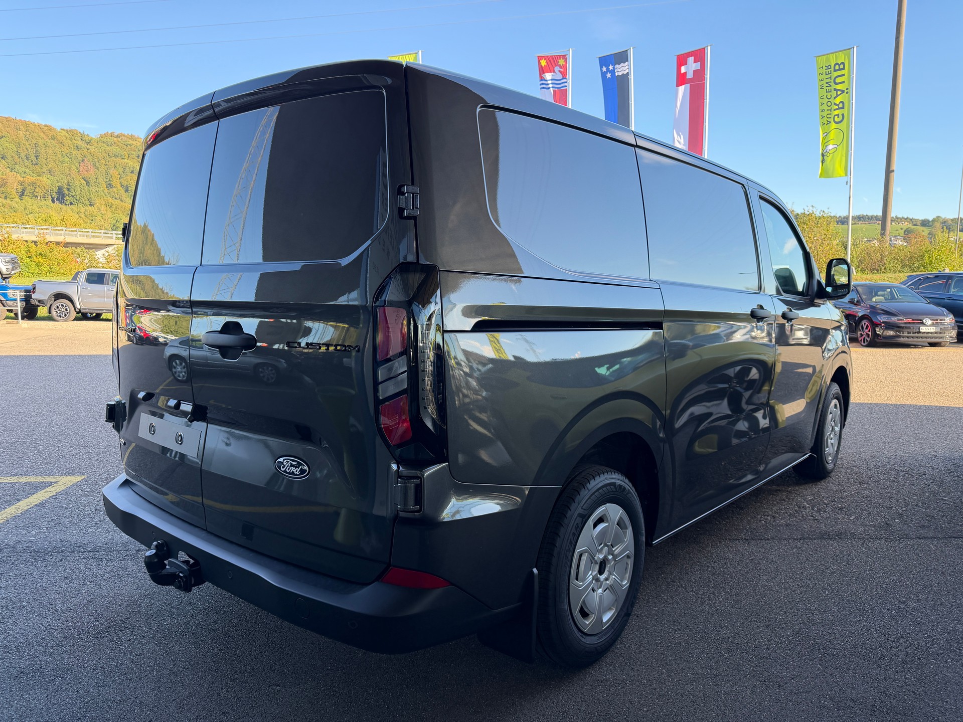 FORD Transit Custom Van PHEV 320 L1H1 Trend Automat-image-4