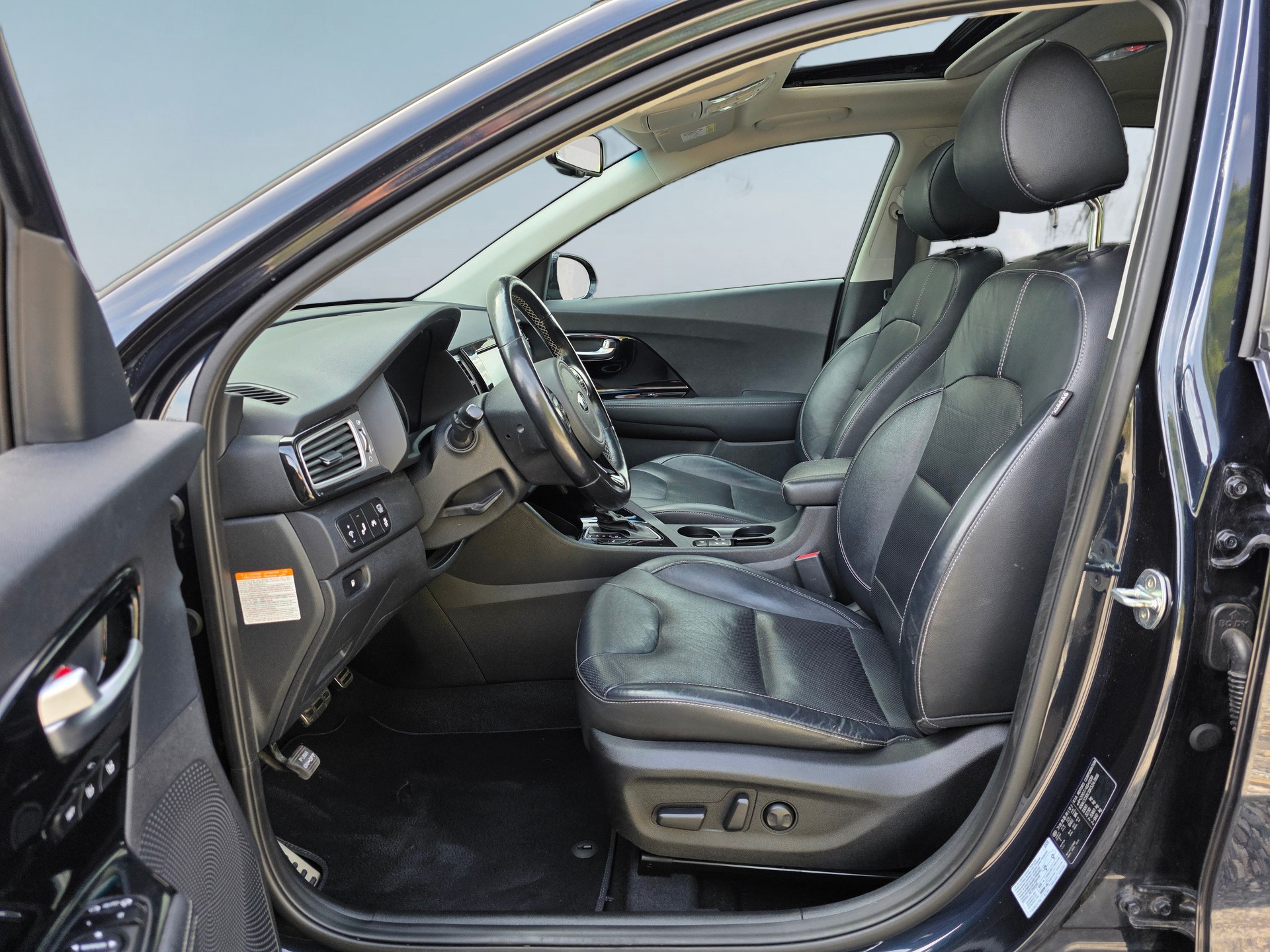 KIA Niro 1.6GDi Hybrid Style DCT * CH-Fahrzeug * Ab MFK * Vollausstattung *-image-6