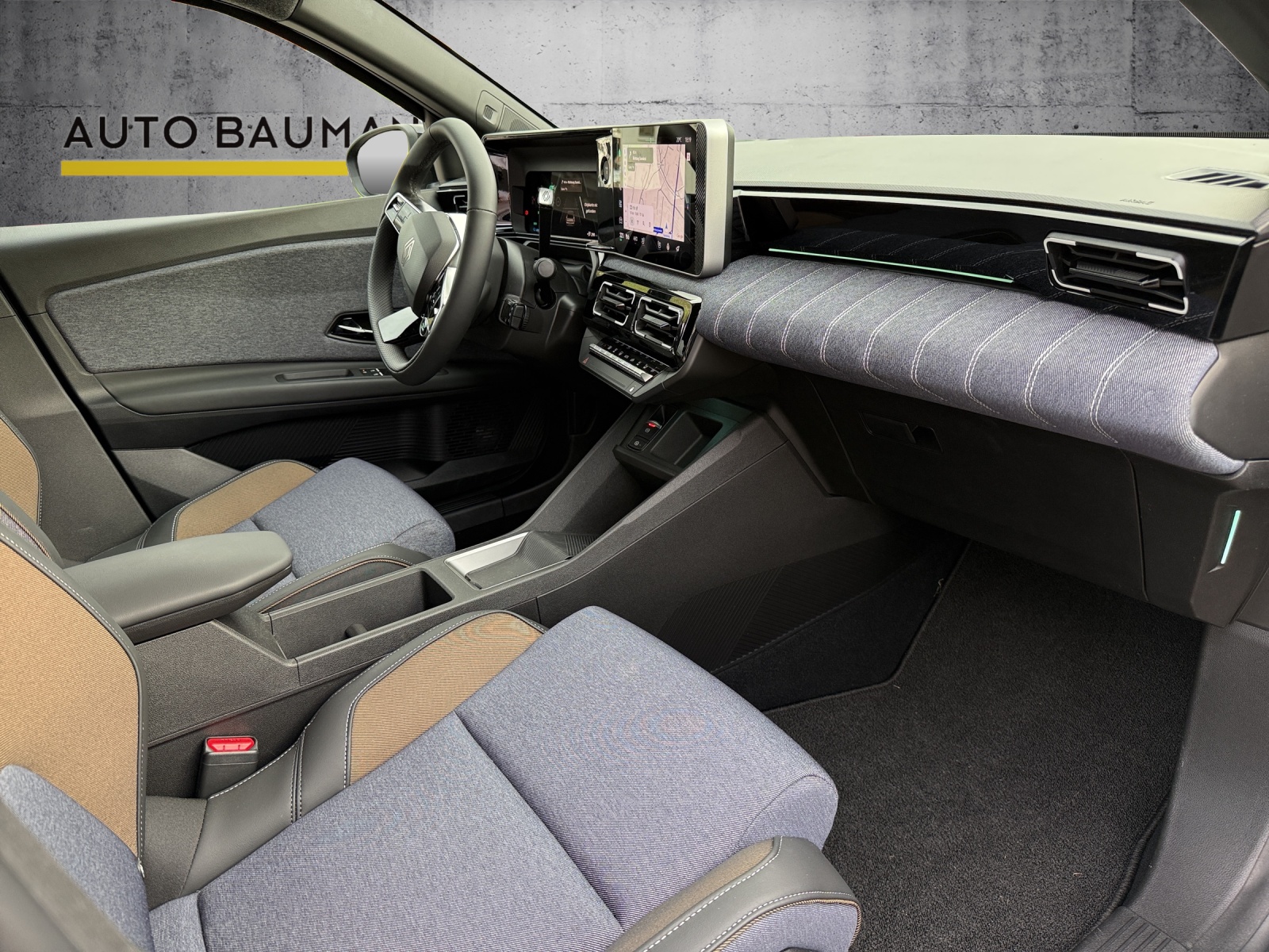 RENAULT R5 E-Tech Comfort Range 52 kWh Techno-image-8