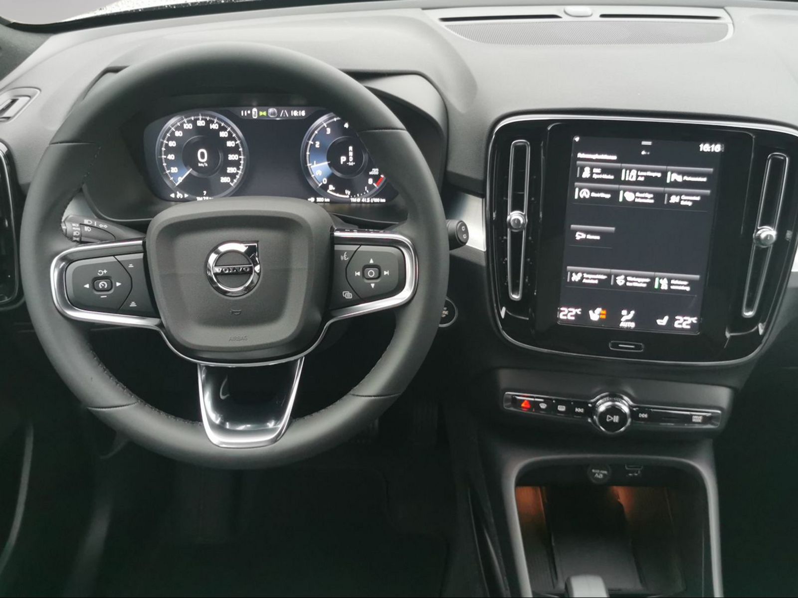 VOLVO XC40 1.5 T2 XCITE-image-11