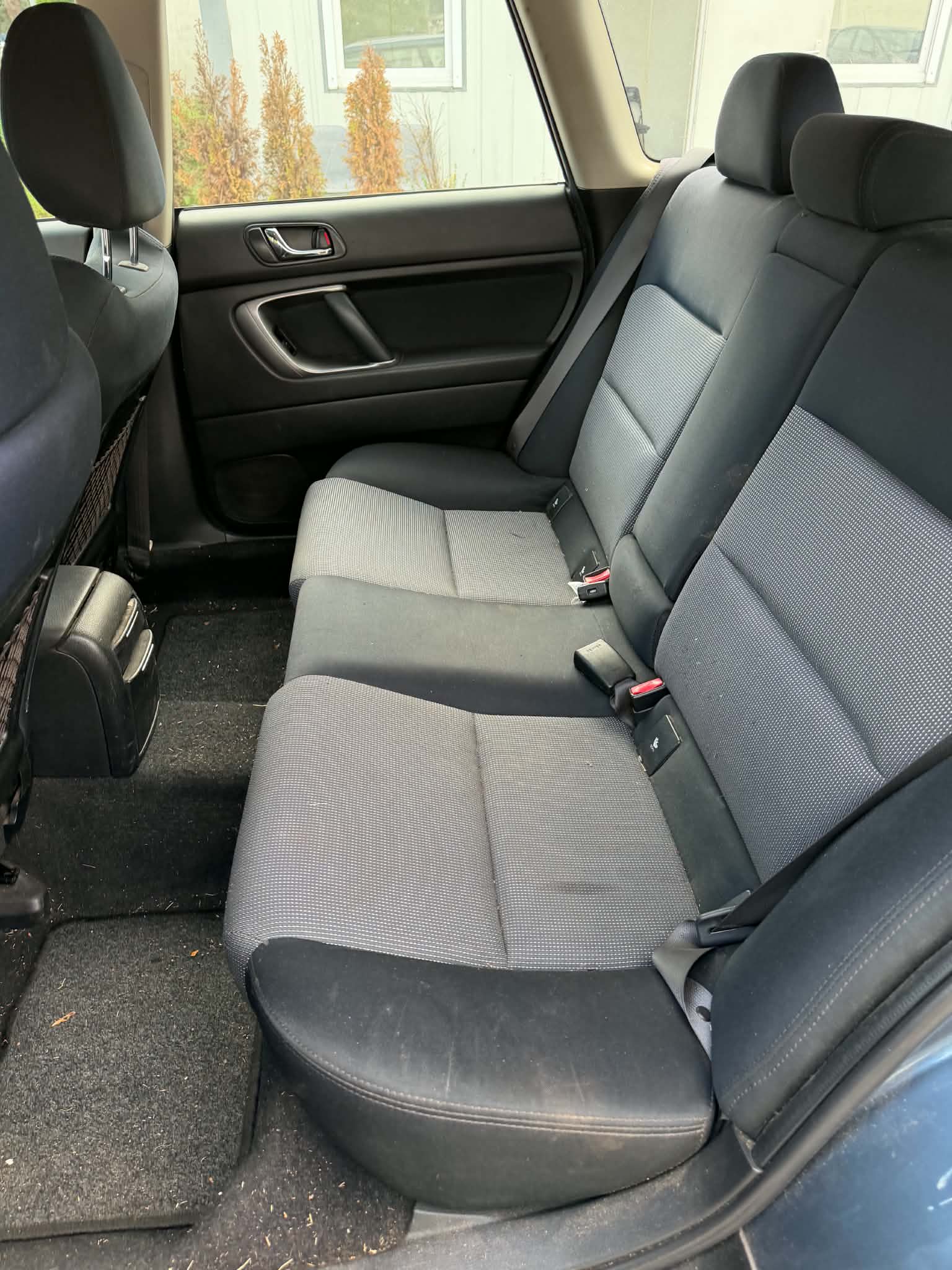 SUBARU Legacy 2.0i AWD-image-7