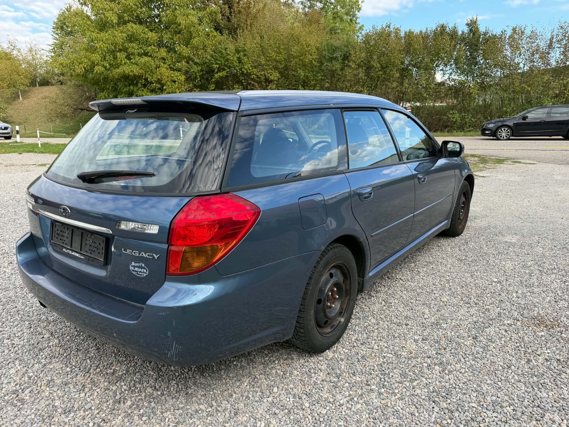 SUBARU Legacy 2.0i AWD-image-3