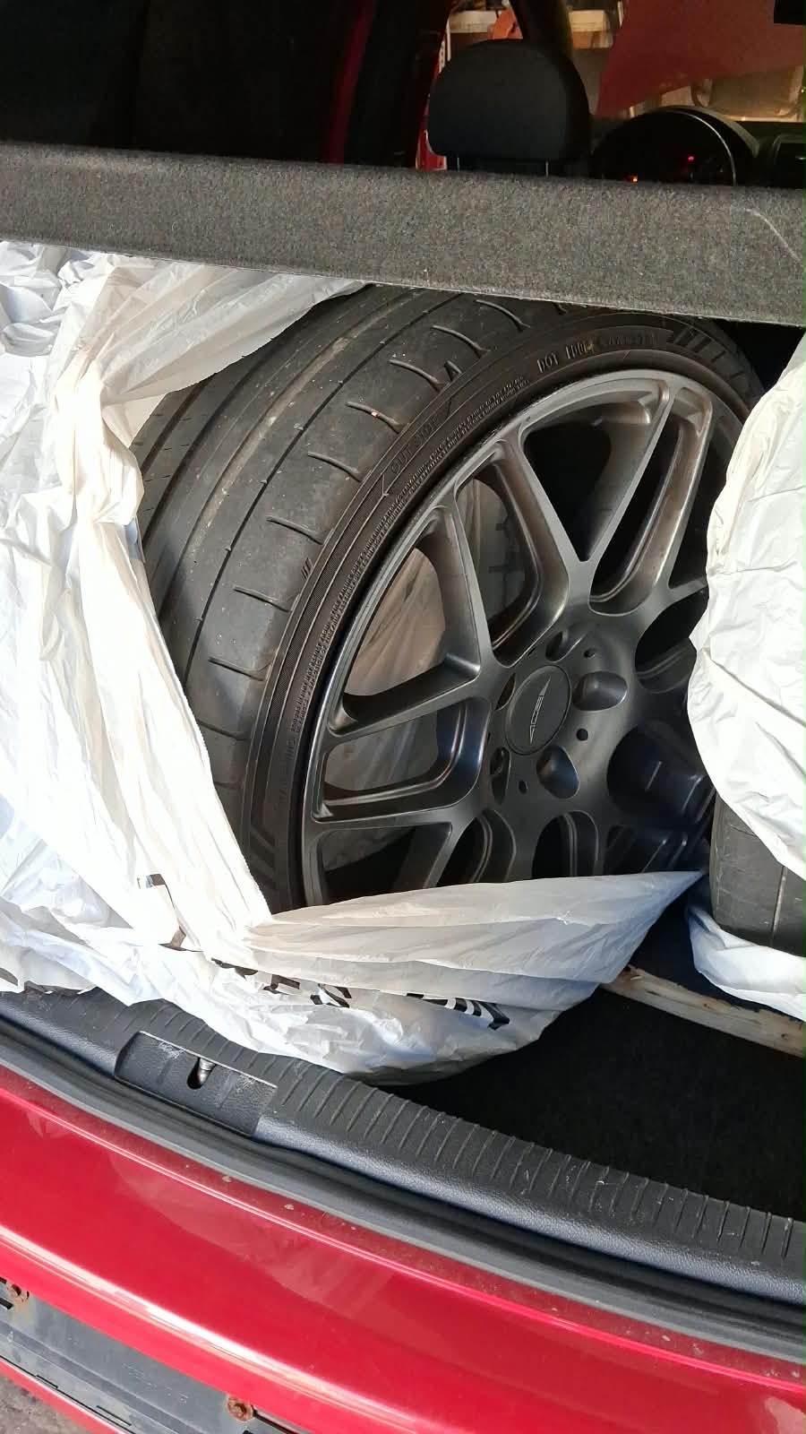 VW Golf 2.0 TFSI GTI-image-6
