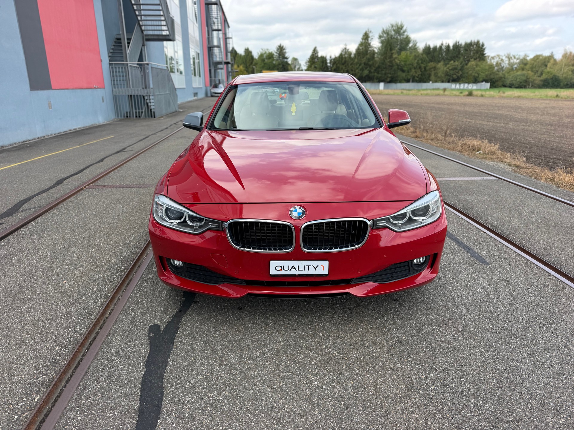 BMW 320d xDrive Steptronic-image-1