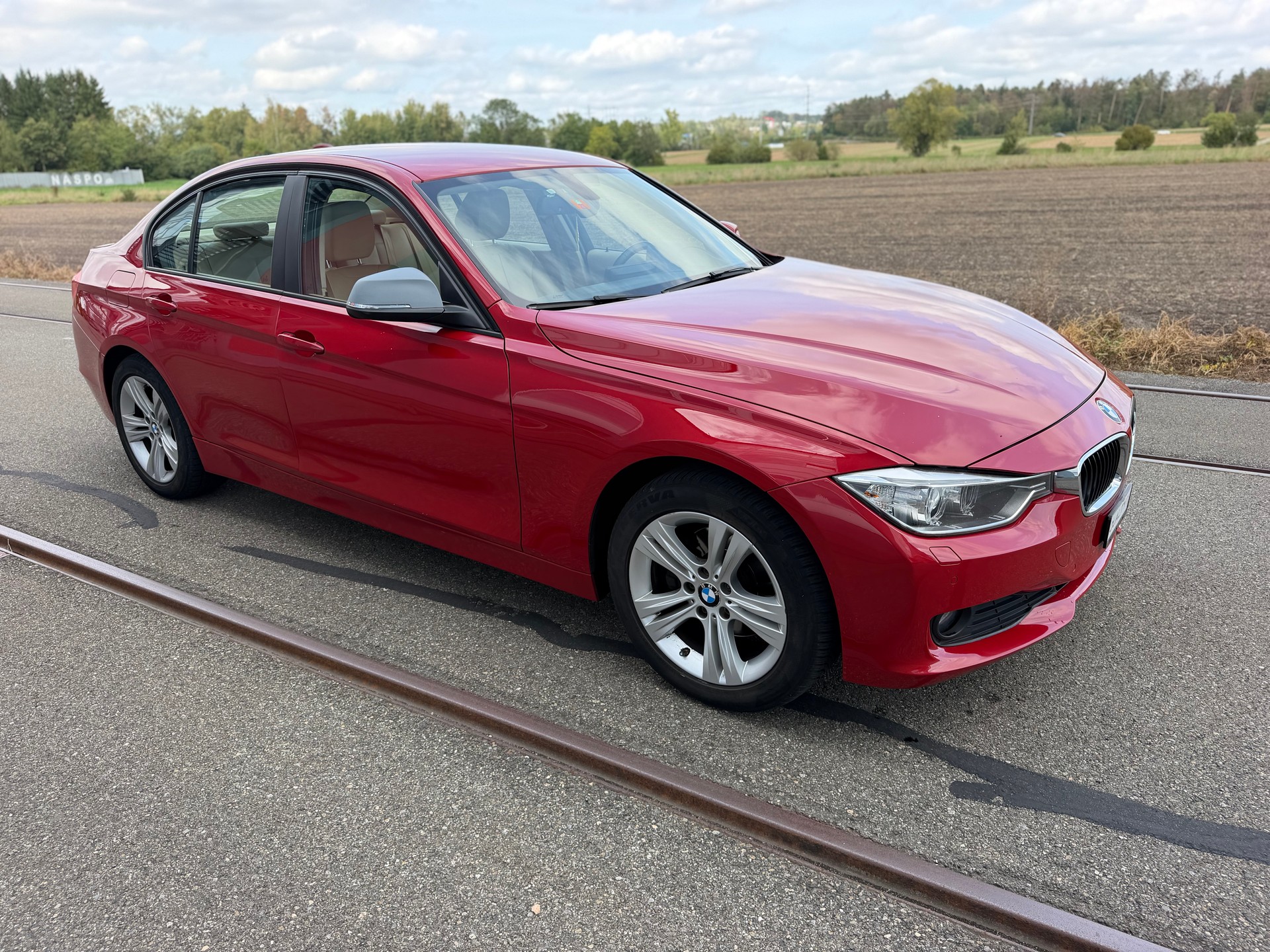 BMW 320d xDrive Steptronic-image-18