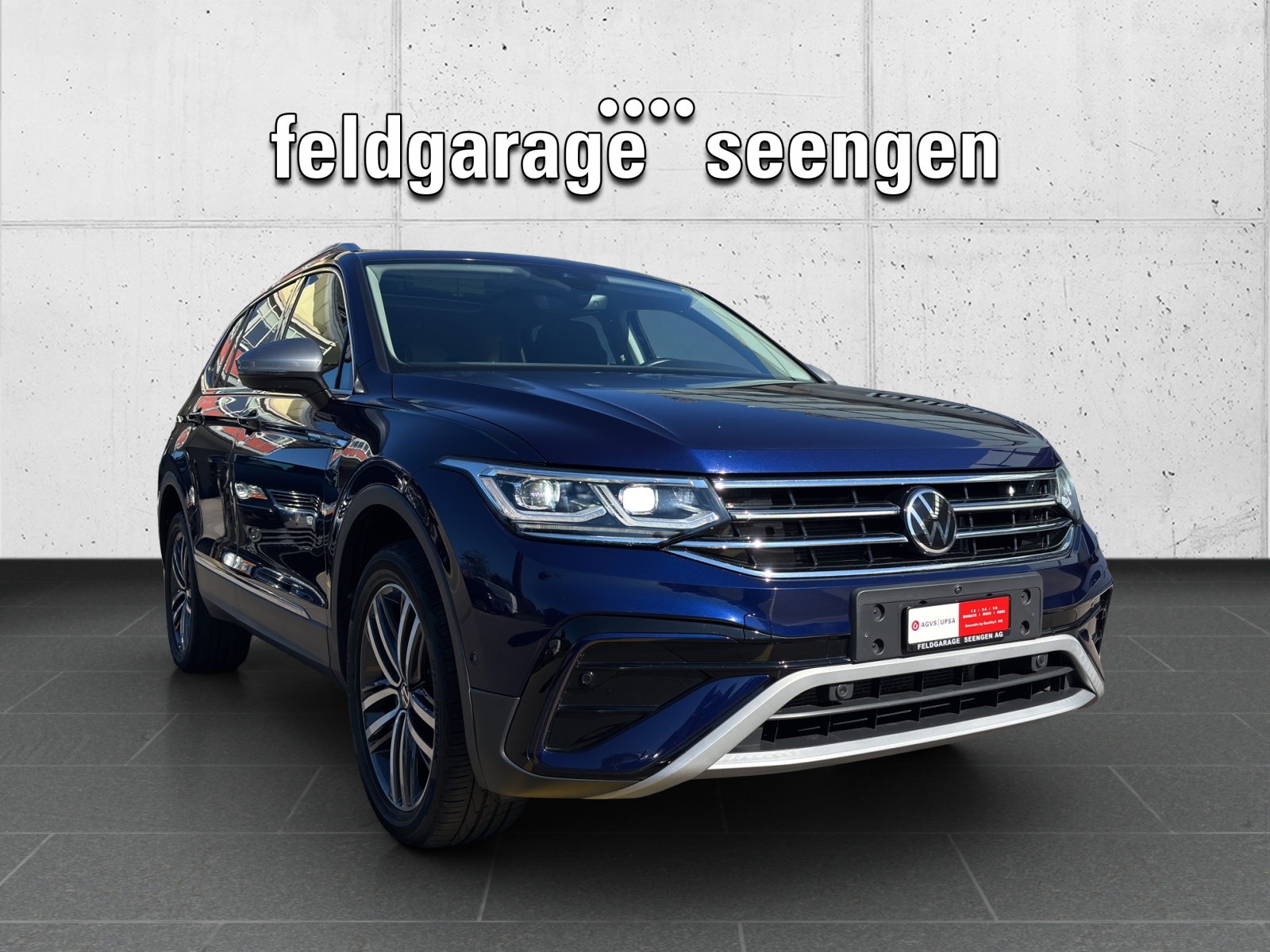 VW Tiguan Allspace 2.0TSI Elegance 4Motion DSG mit AHK & Panorama-Ausstell-/Schiebedach-image-2