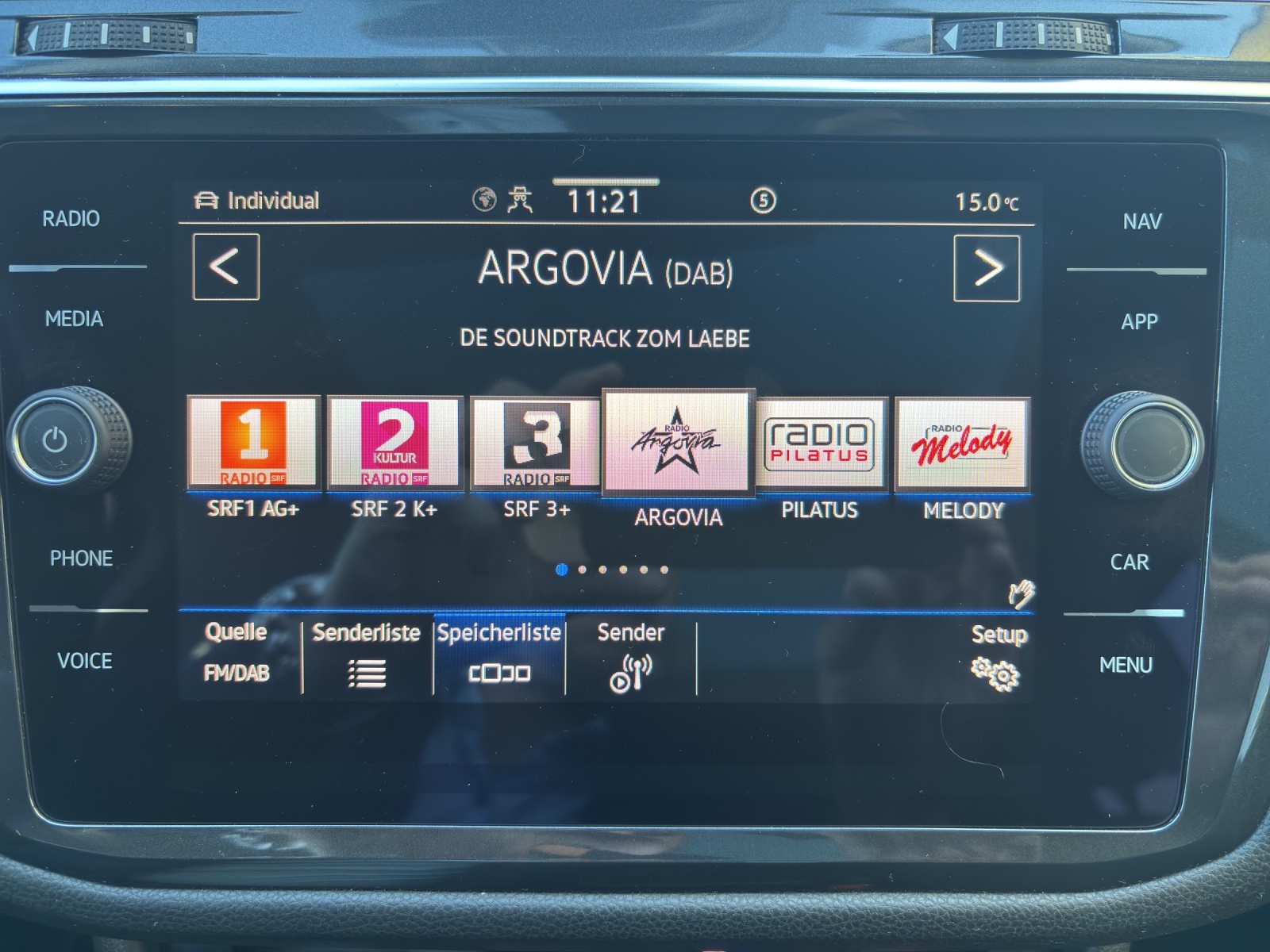VW Tiguan Allspace 2.0TSI Elegance 4Motion DSG mit AHK & Panorama-Ausstell-/Schiebedach-image-21