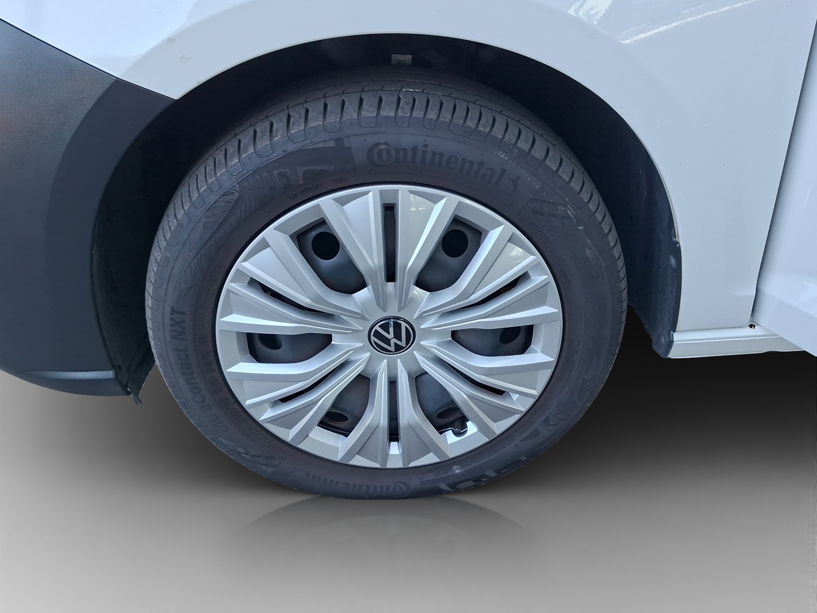 VW Caddy Cargo 2.0TDI Maxi 4Motion-image-13