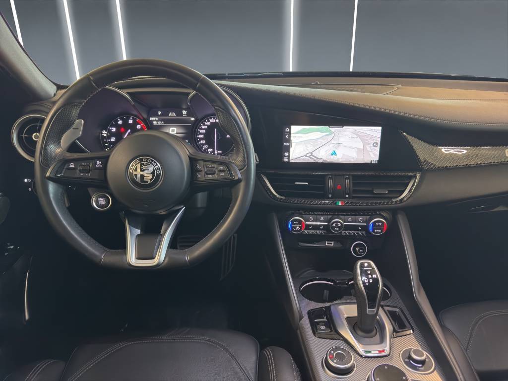 ALFA ROMEO Giulia 2.0 Veloce Premium Q4-image-5