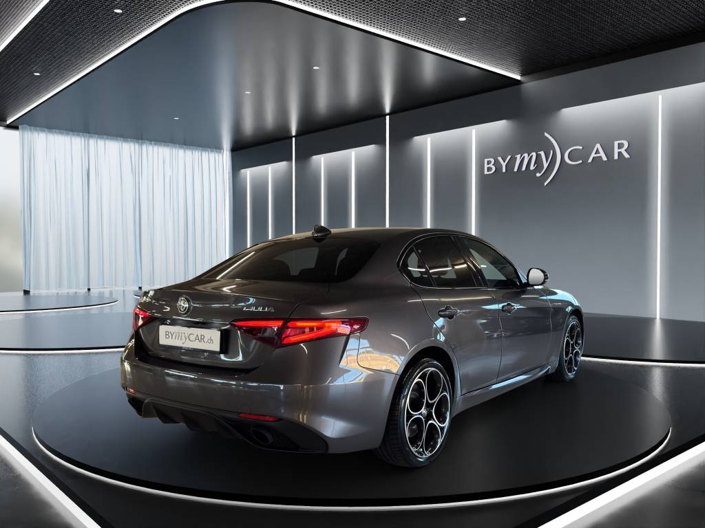 ALFA ROMEO Giulia 2.0 Veloce Premium Q4-image-4