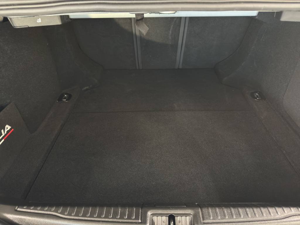 ALFA ROMEO Giulia 2.0 Veloce Premium Q4-image-11