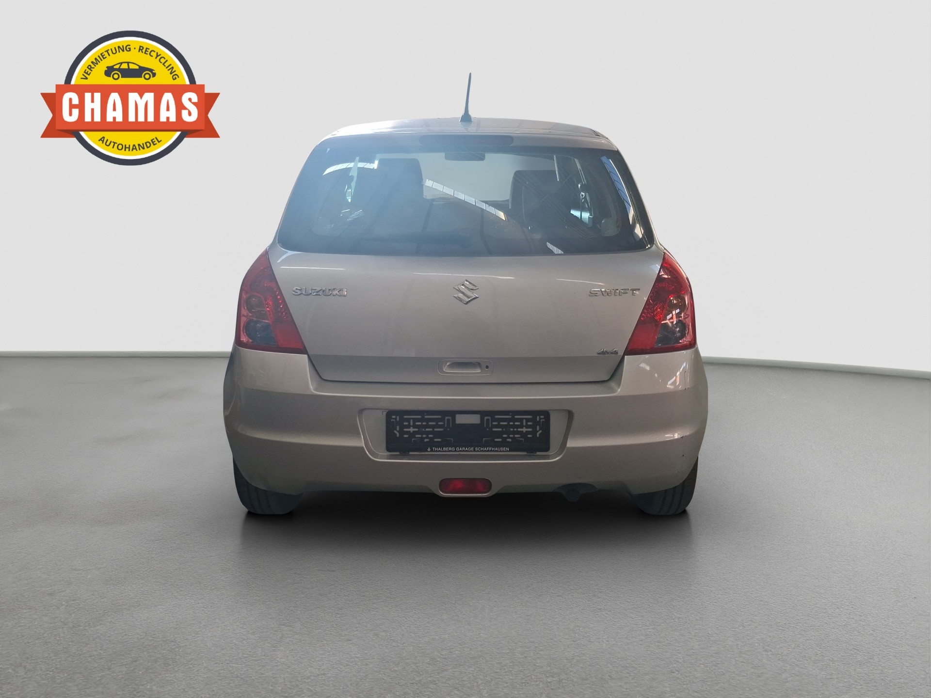 SUZUKI Swift 1.3i 16V GL Top Piz Sulai LE 4x4-image-4
