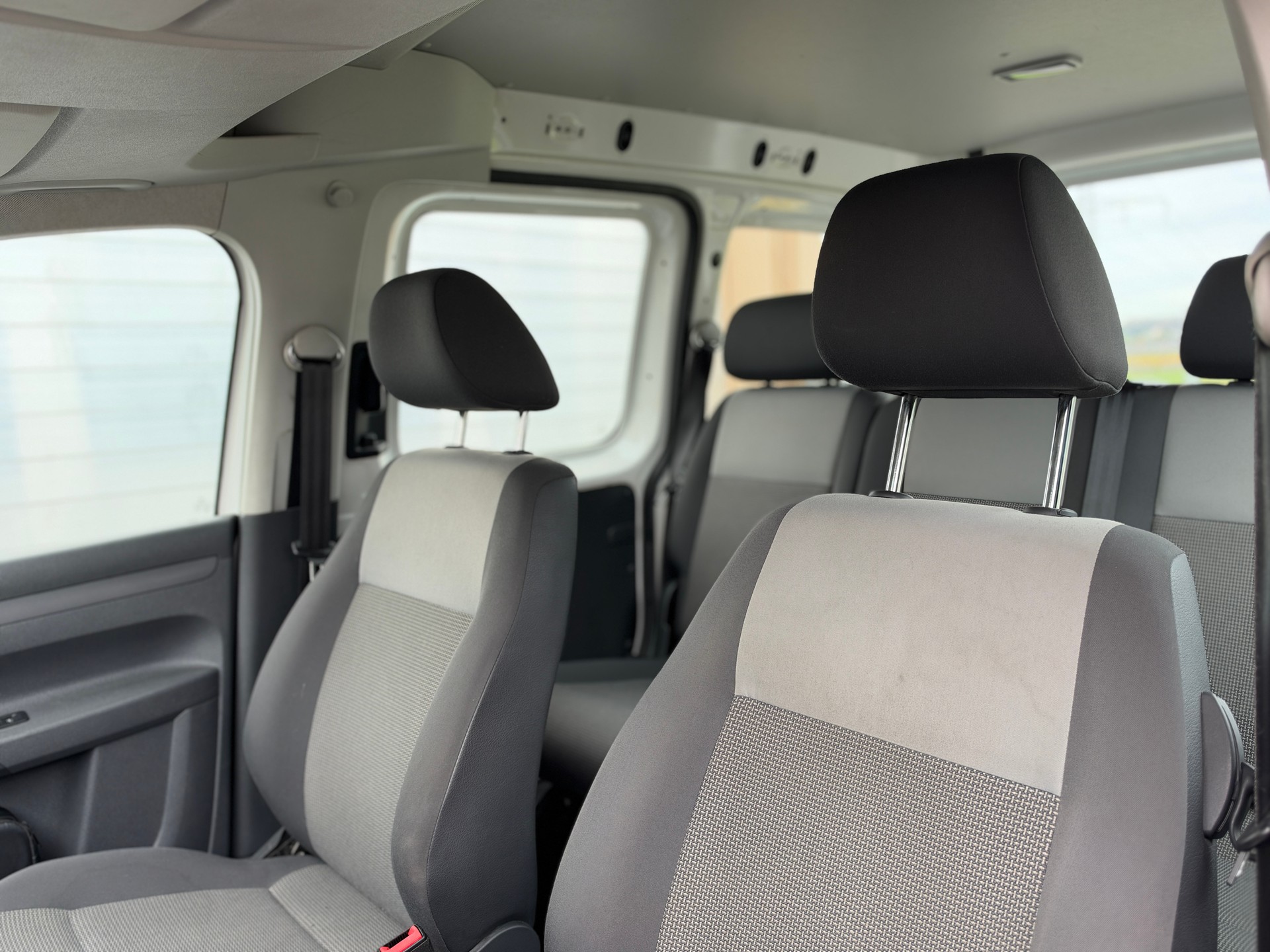 VW Caddy 2.0 EcoFuel Comfortline-image-16