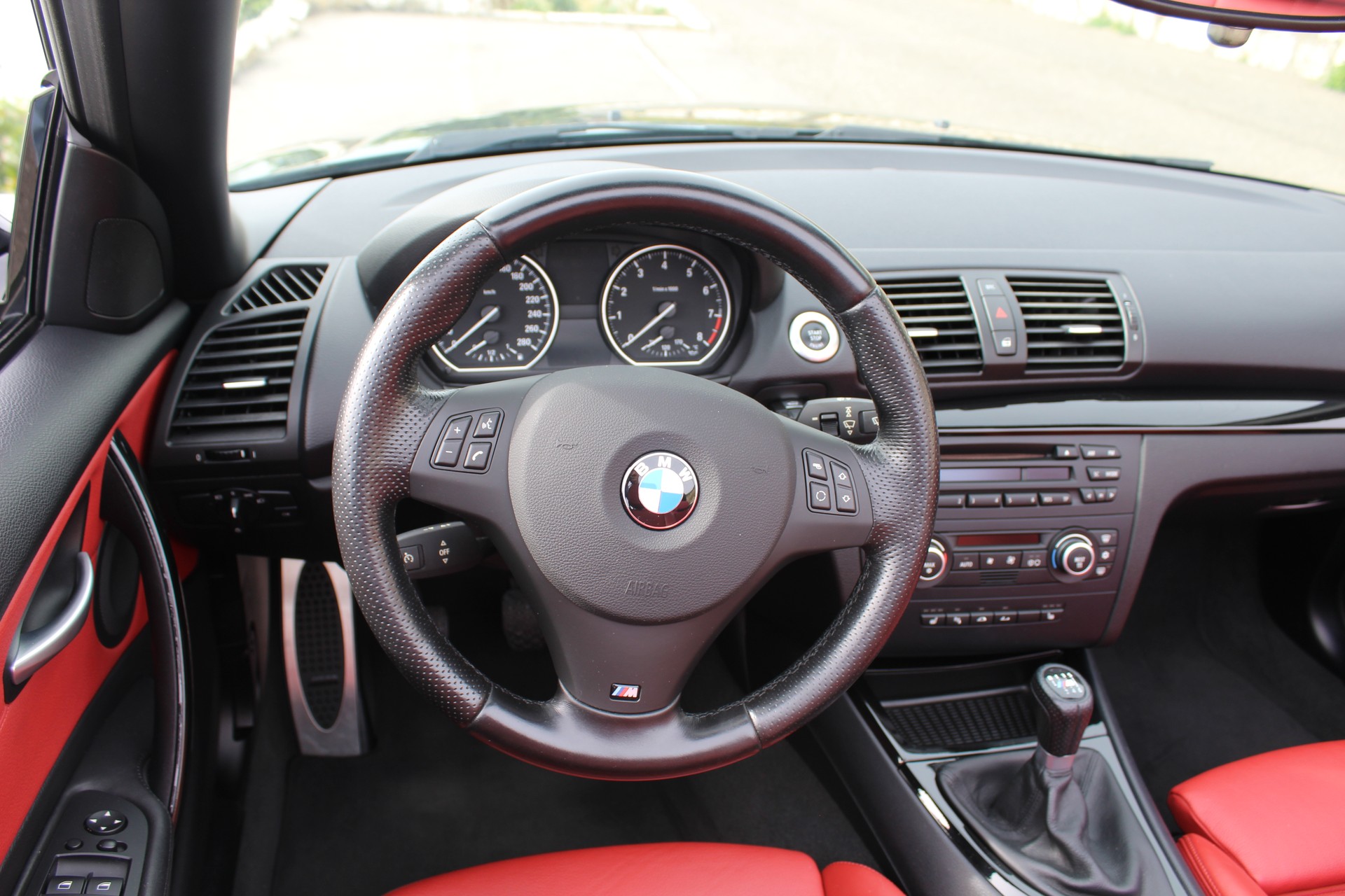 BMW 135i-image-6
