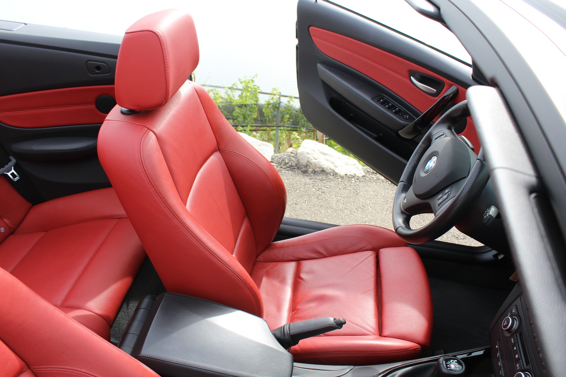 BMW 135i-image-8