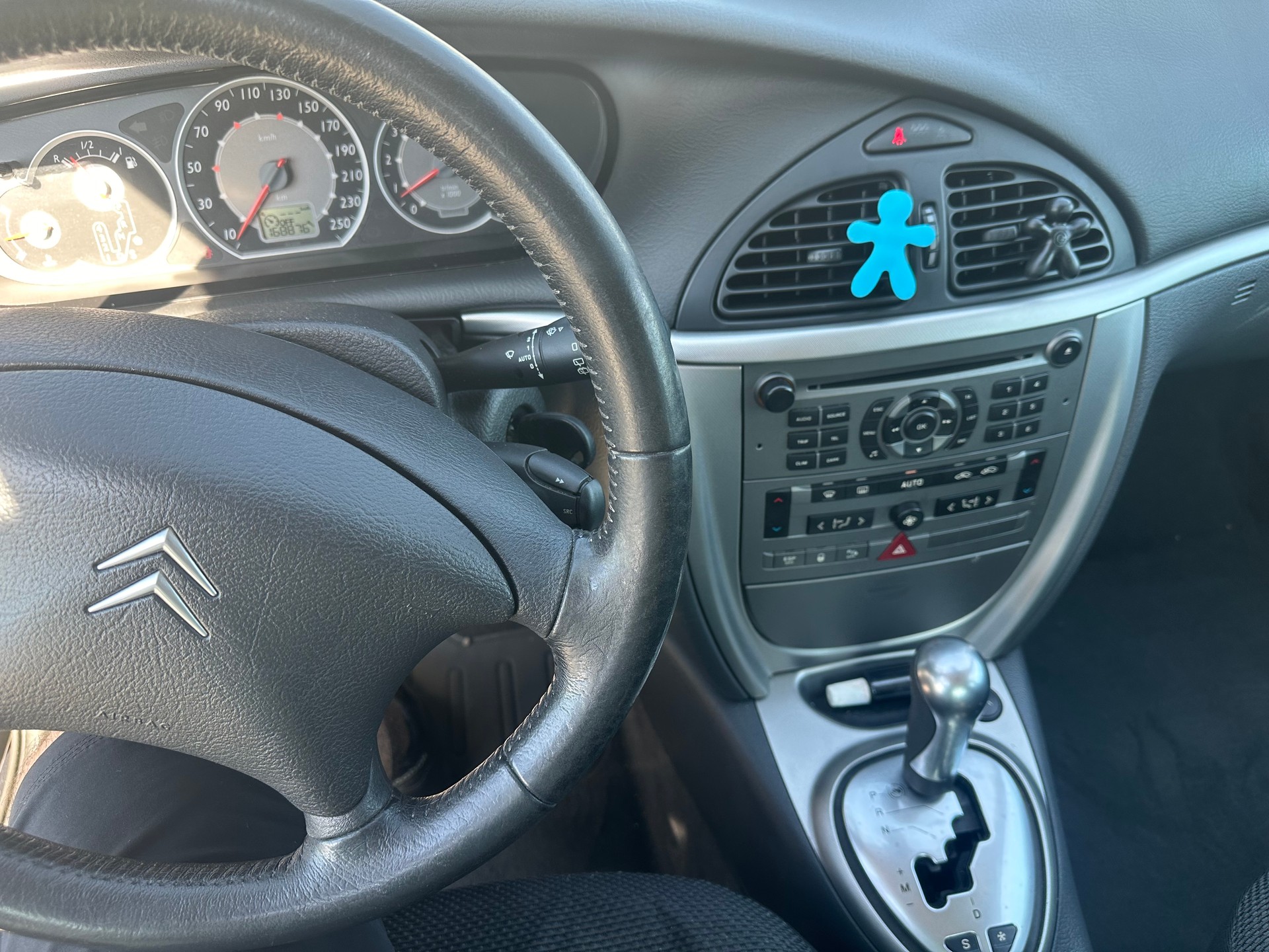 CITROEN C5 Berline 2.0i Exclusive-image-12