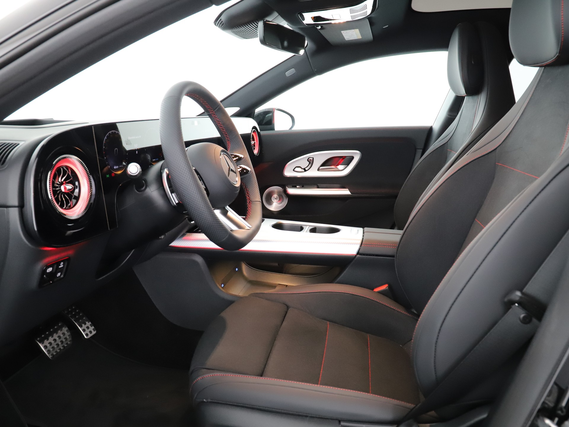 MERCEDES-BENZ CLA 220 8G-DCT 4Matic-image-9