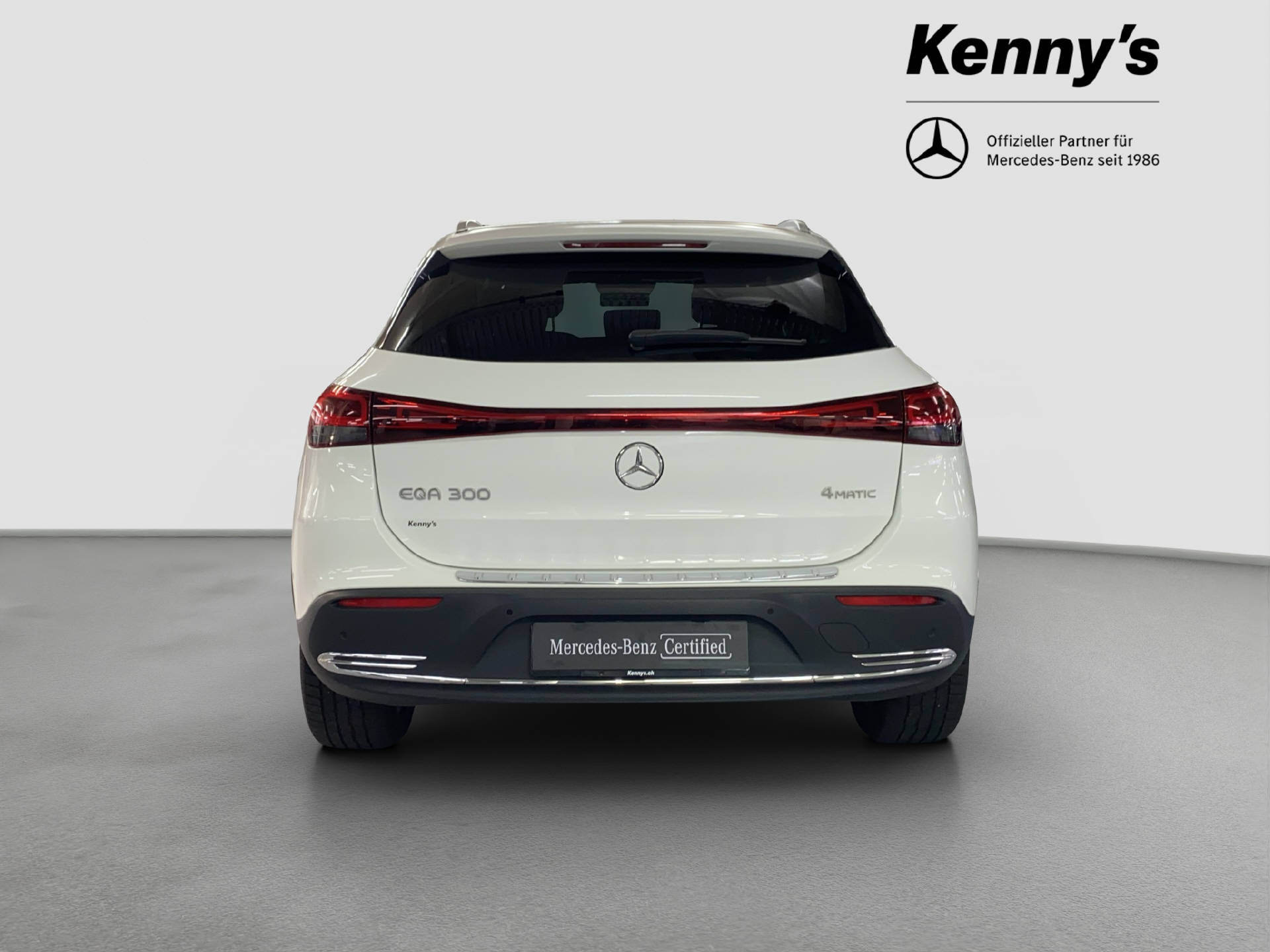MERCEDES-BENZ EQA 300 Swiss Star 4MATIC-image-5