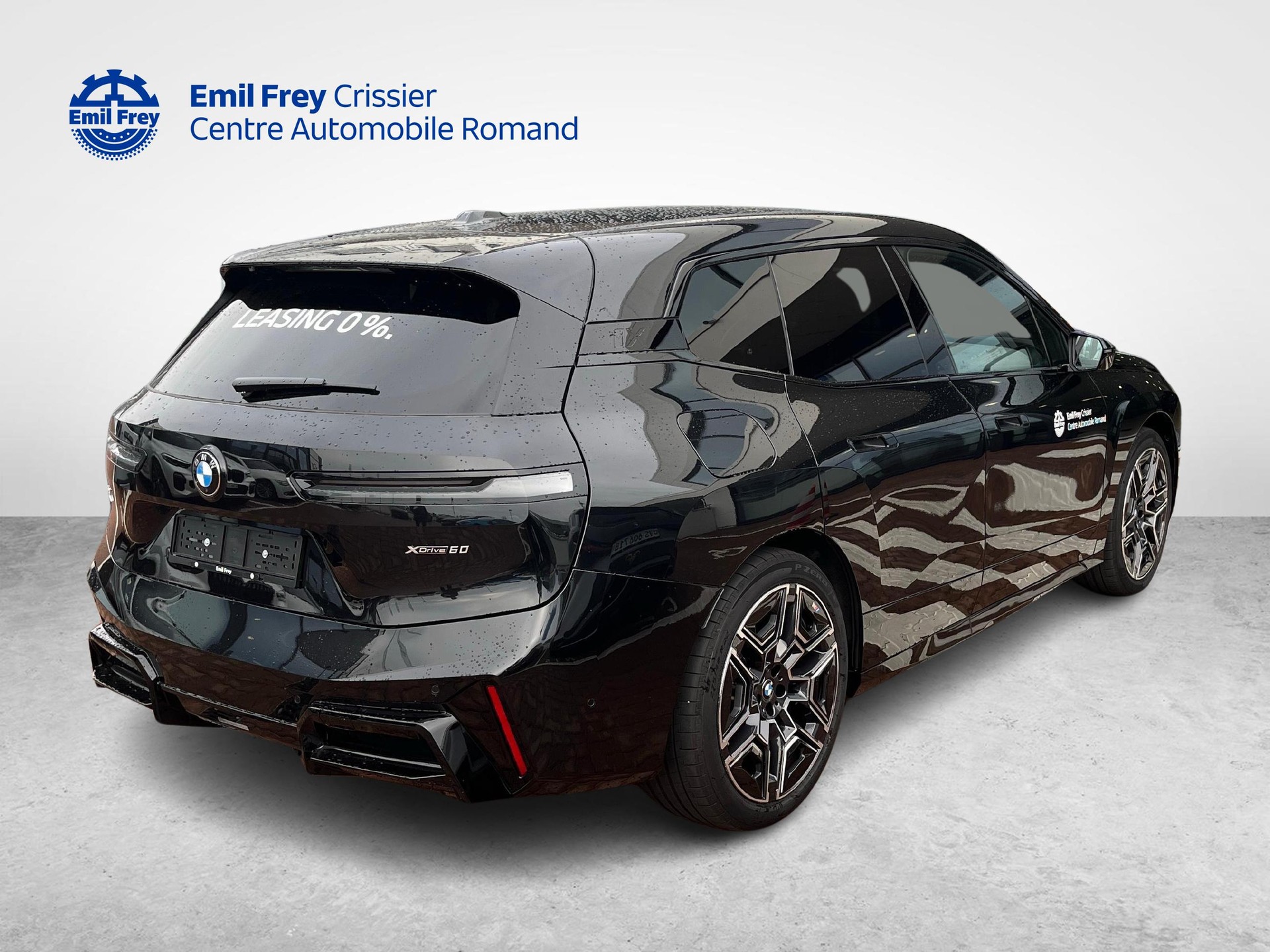 BMW iX xDrive60-image-4