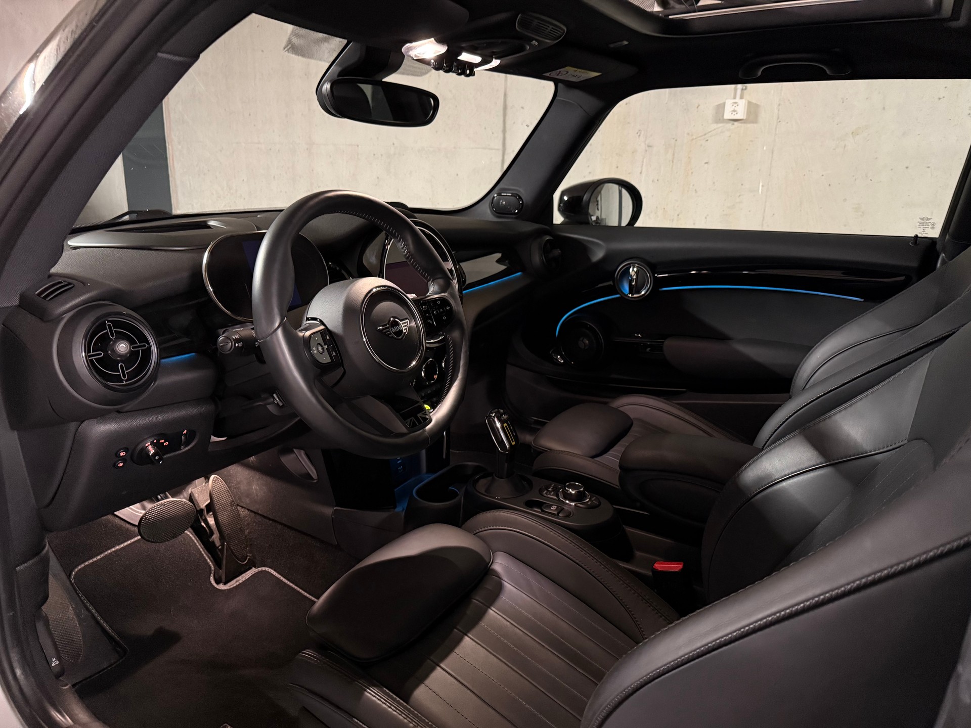 MINI Cooper SE-image-10